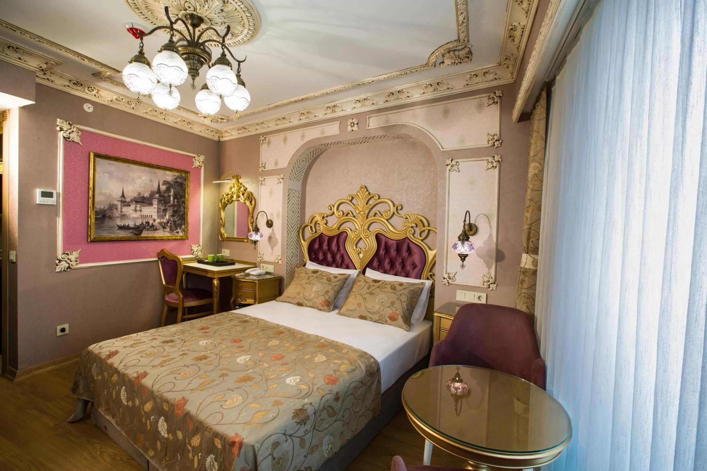 Bedroom in Phosphorion