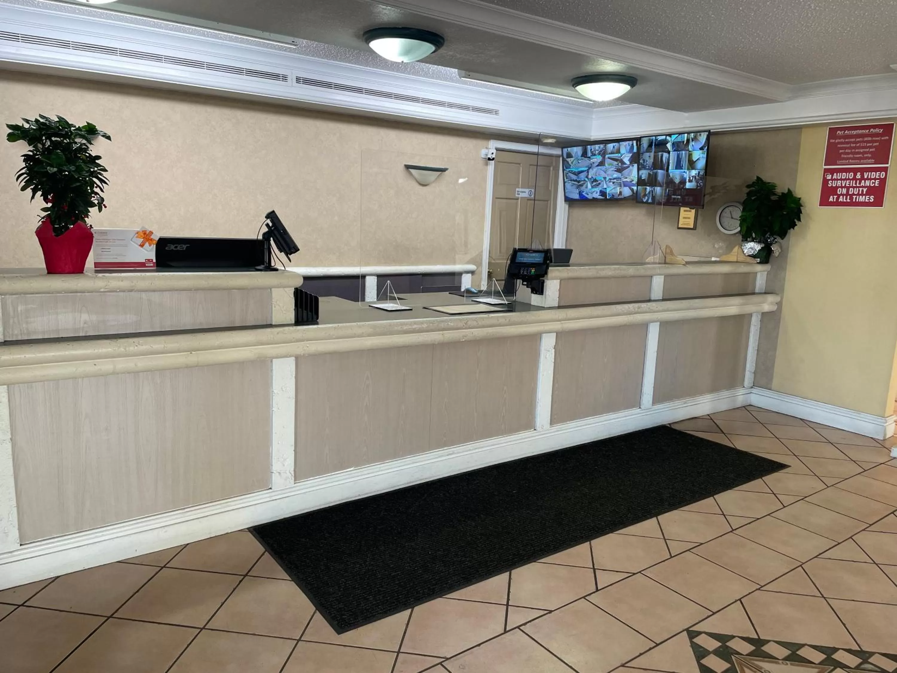 Lobby or reception in Econo Lodge