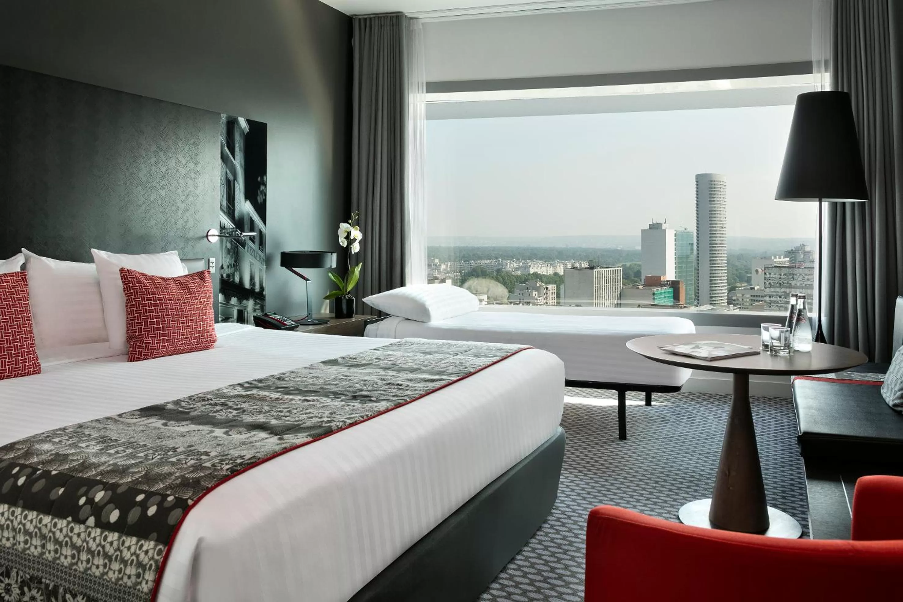 Bedroom, Bed in Melia Paris La Defense