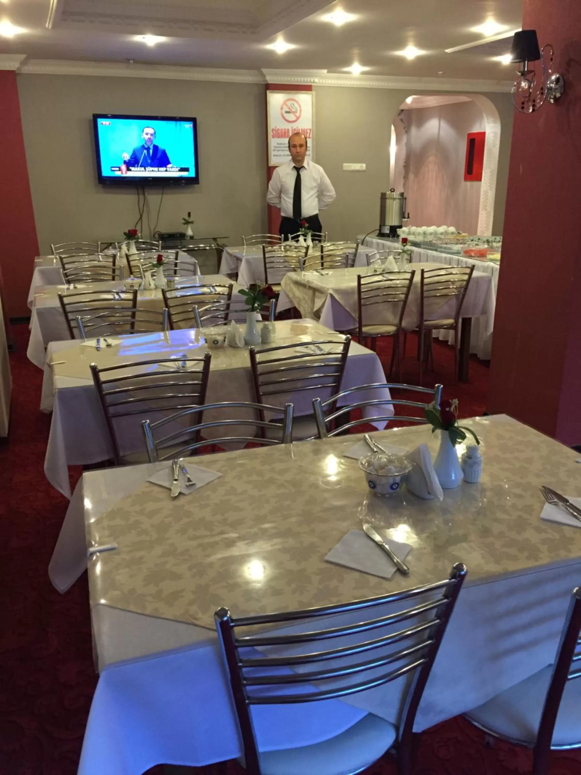 Restaurant/places to eat in Minabir Otel