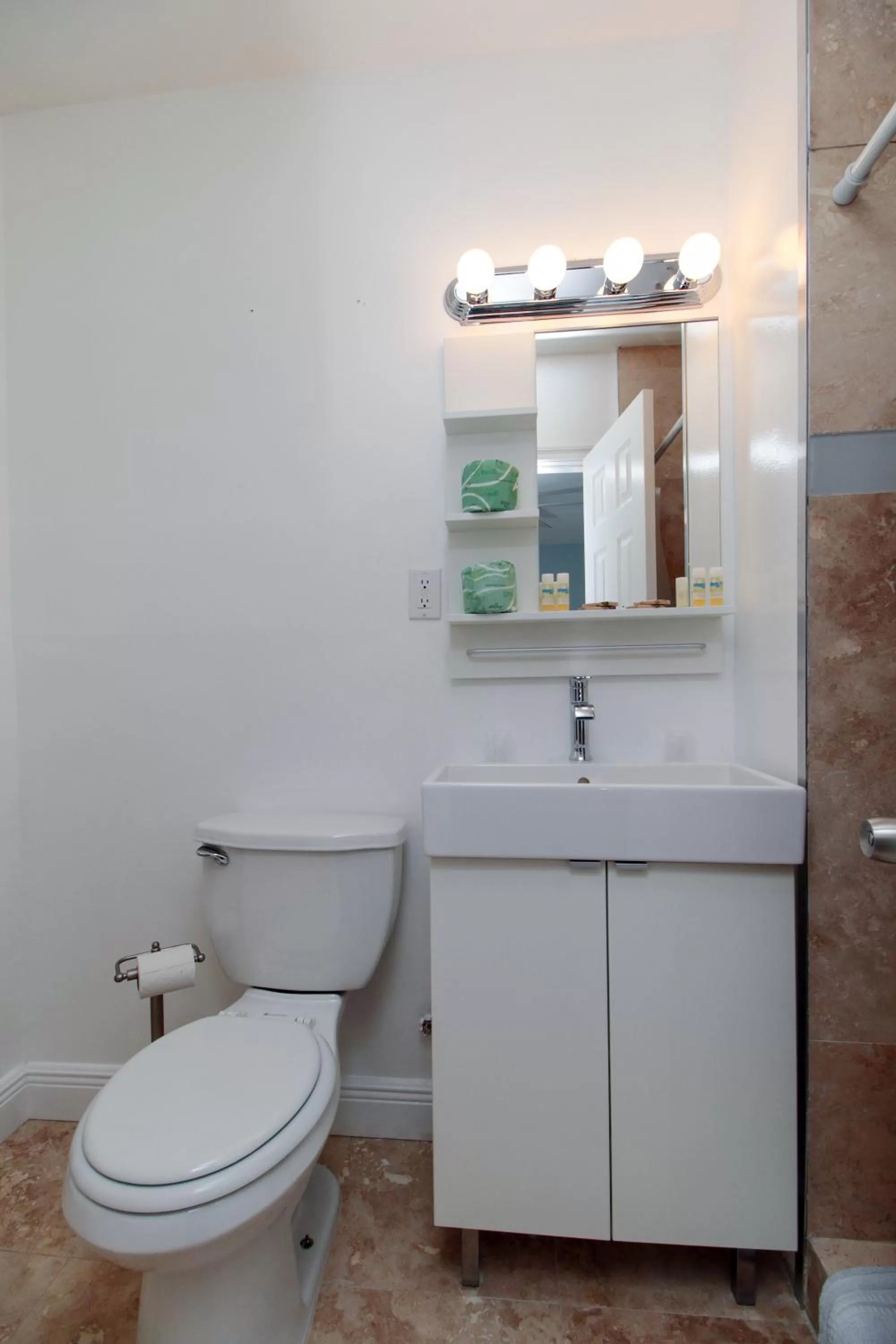 Bathroom in The Dolphin Hollywood