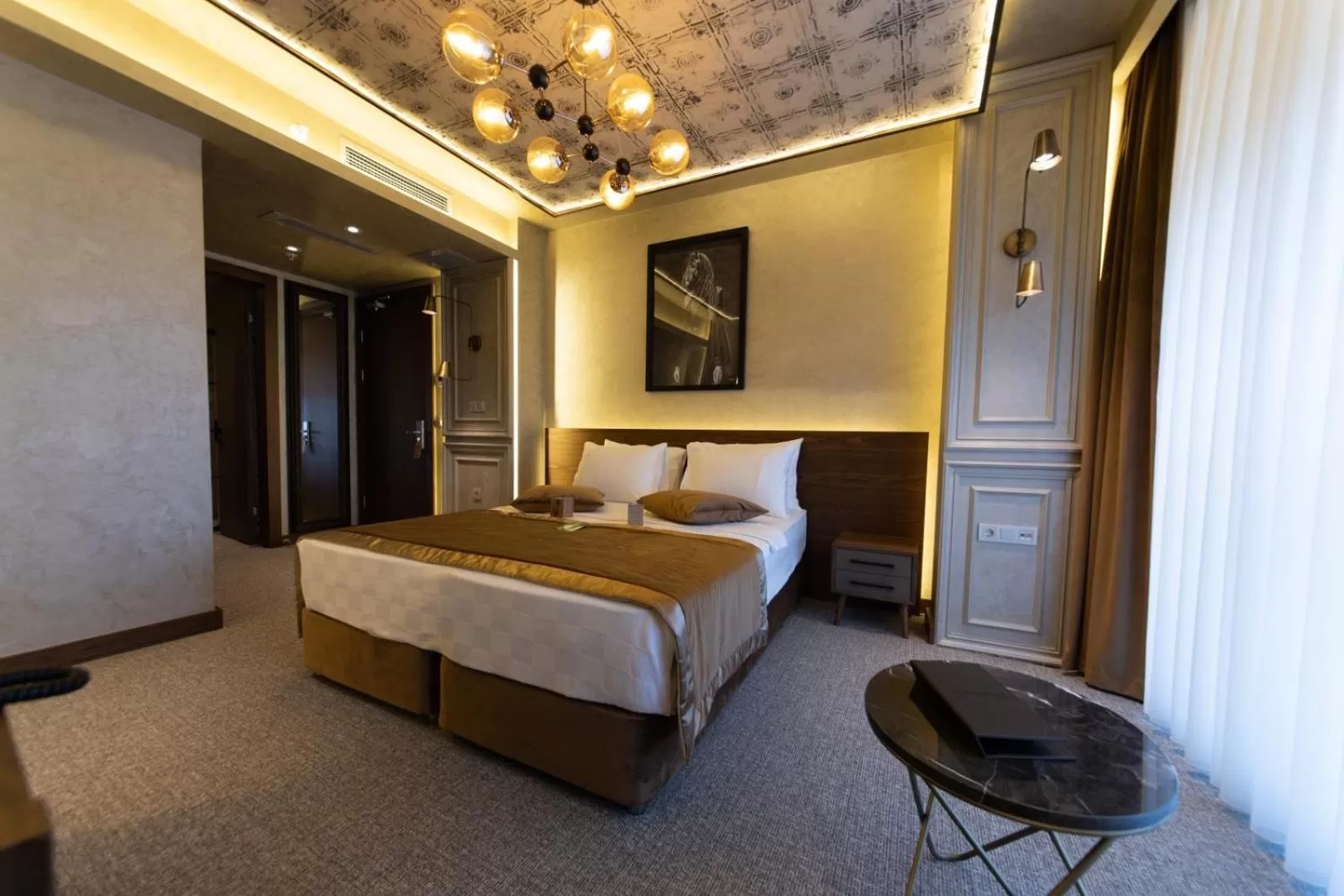 Bedroom, Bed in Tonight Hotel Port