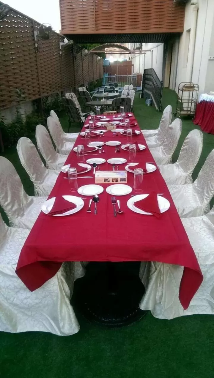 Garden, Banquet Facilities in DIWAN ALASEEL ALRAQI