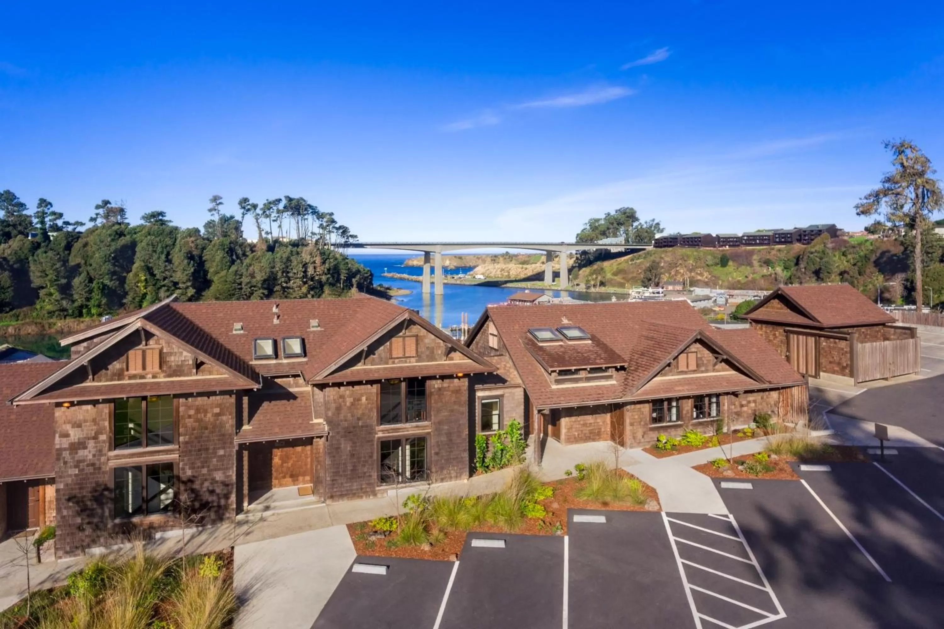 Property building in Noyo Harbor Inn