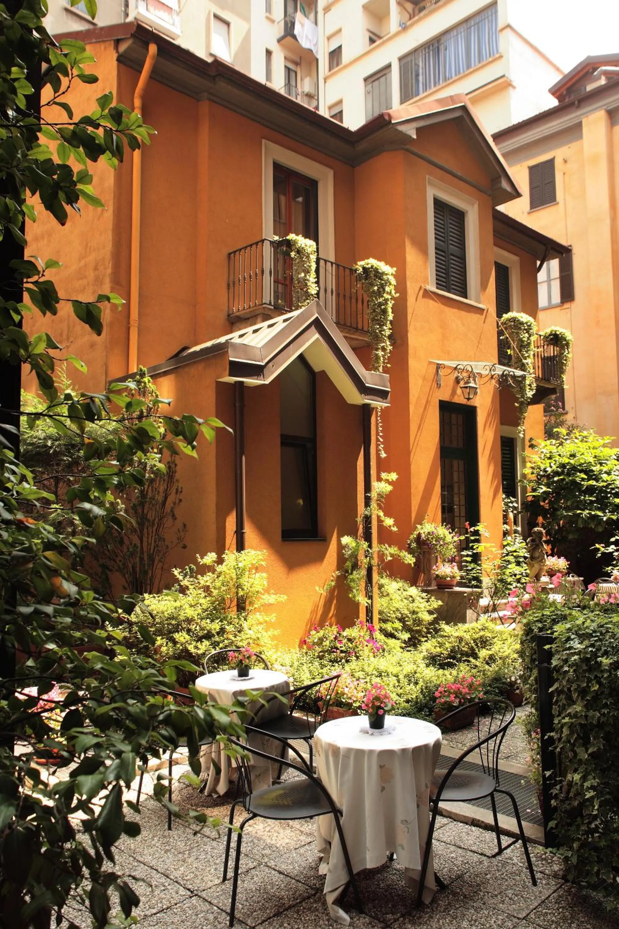 Garden in Hotel Sanpi Milano