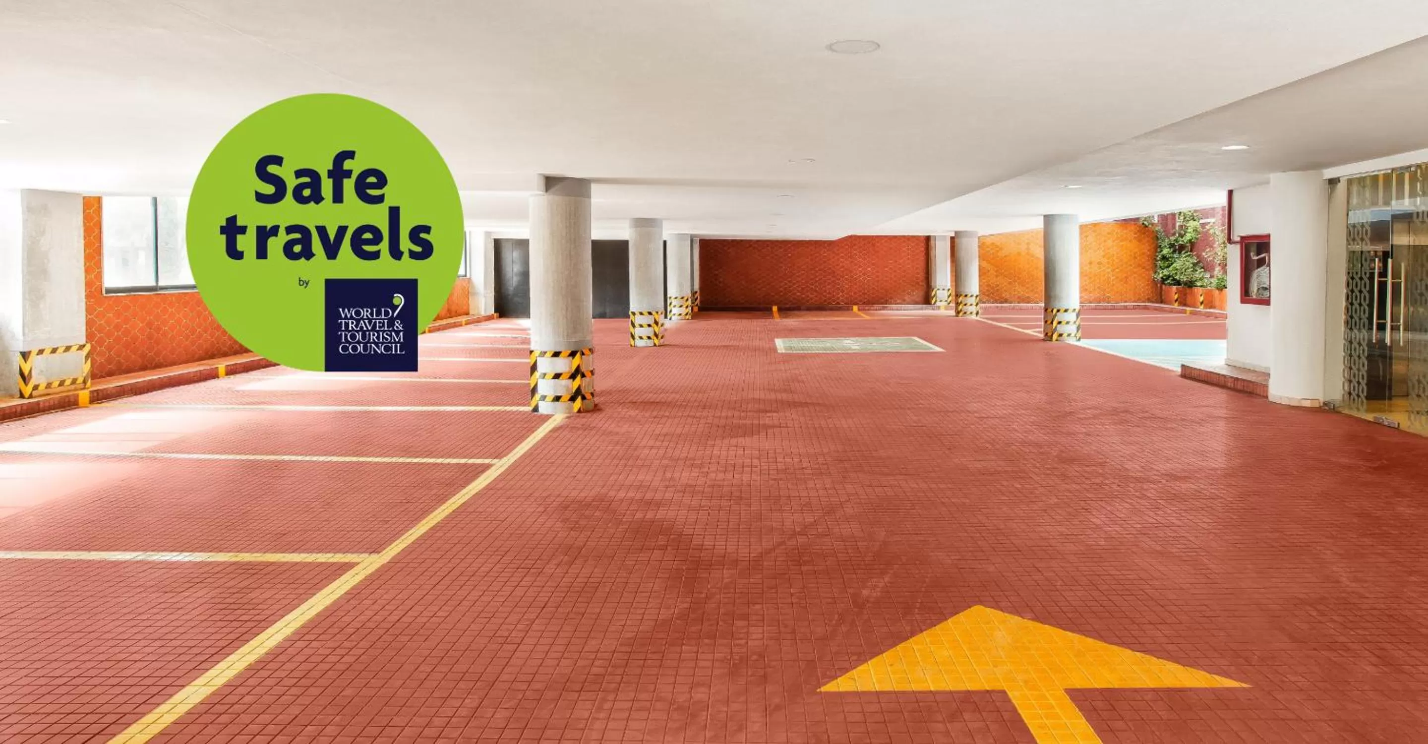 Parking in Hotel MX lagunilla CDMX, Trademark Collection by Wyndham