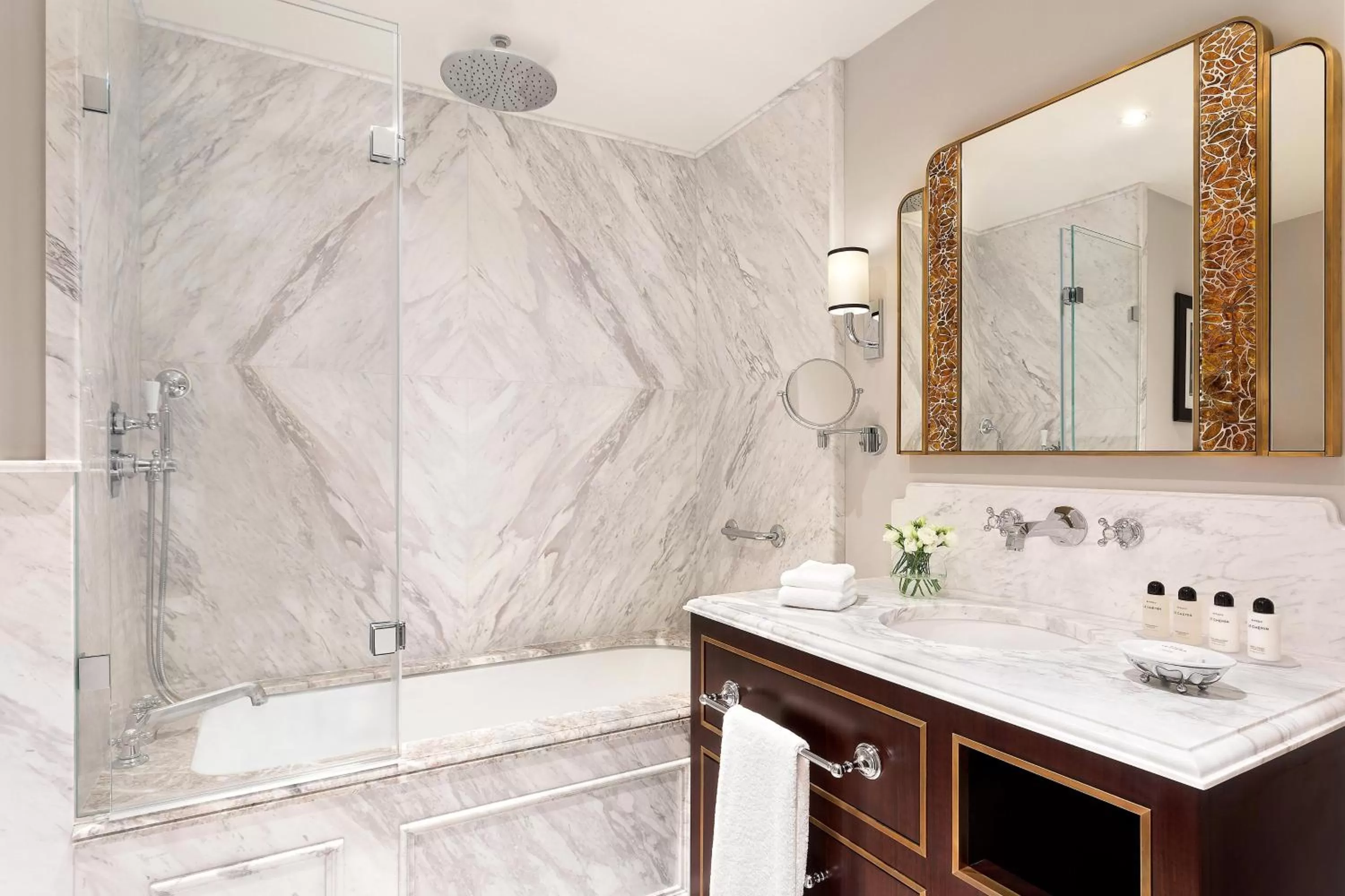 Bathroom in Hotel Bristol, A Luxury Collection Hotel, Warsaw