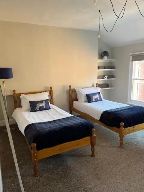 Bed in Goodramgate Apartments