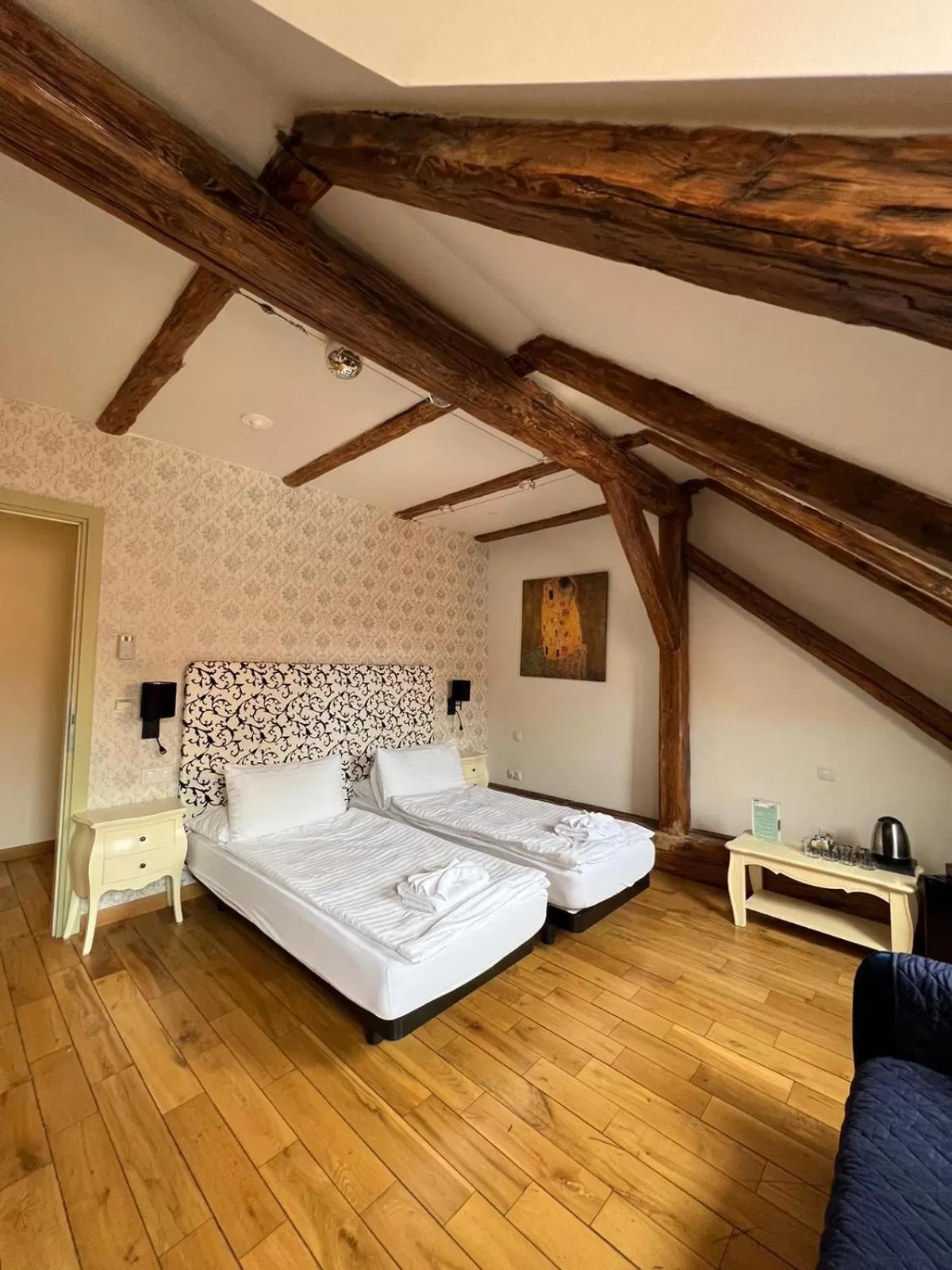 Bed in Dolce Vita Suites Boutique