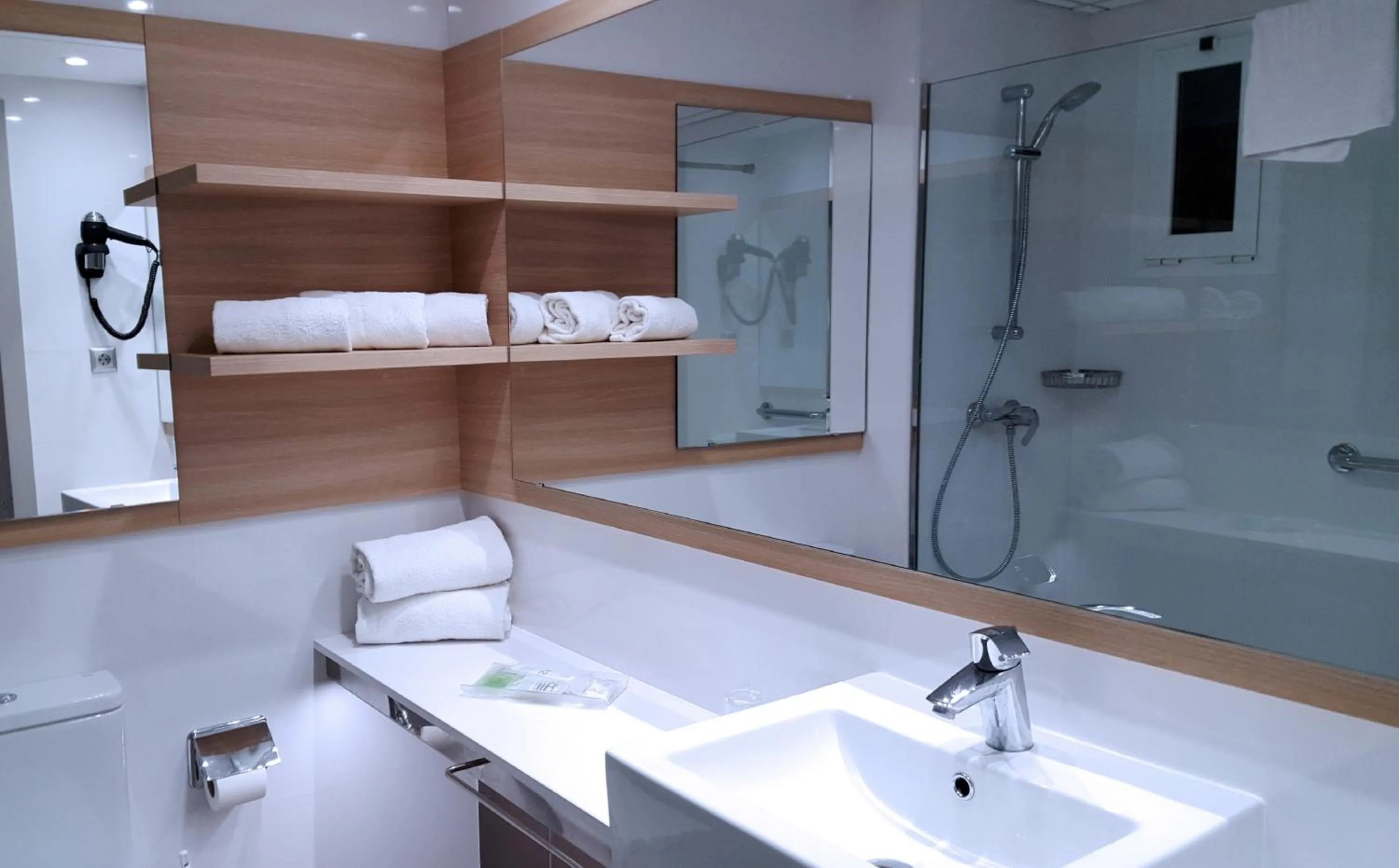 Bathroom in Hotel Augustus