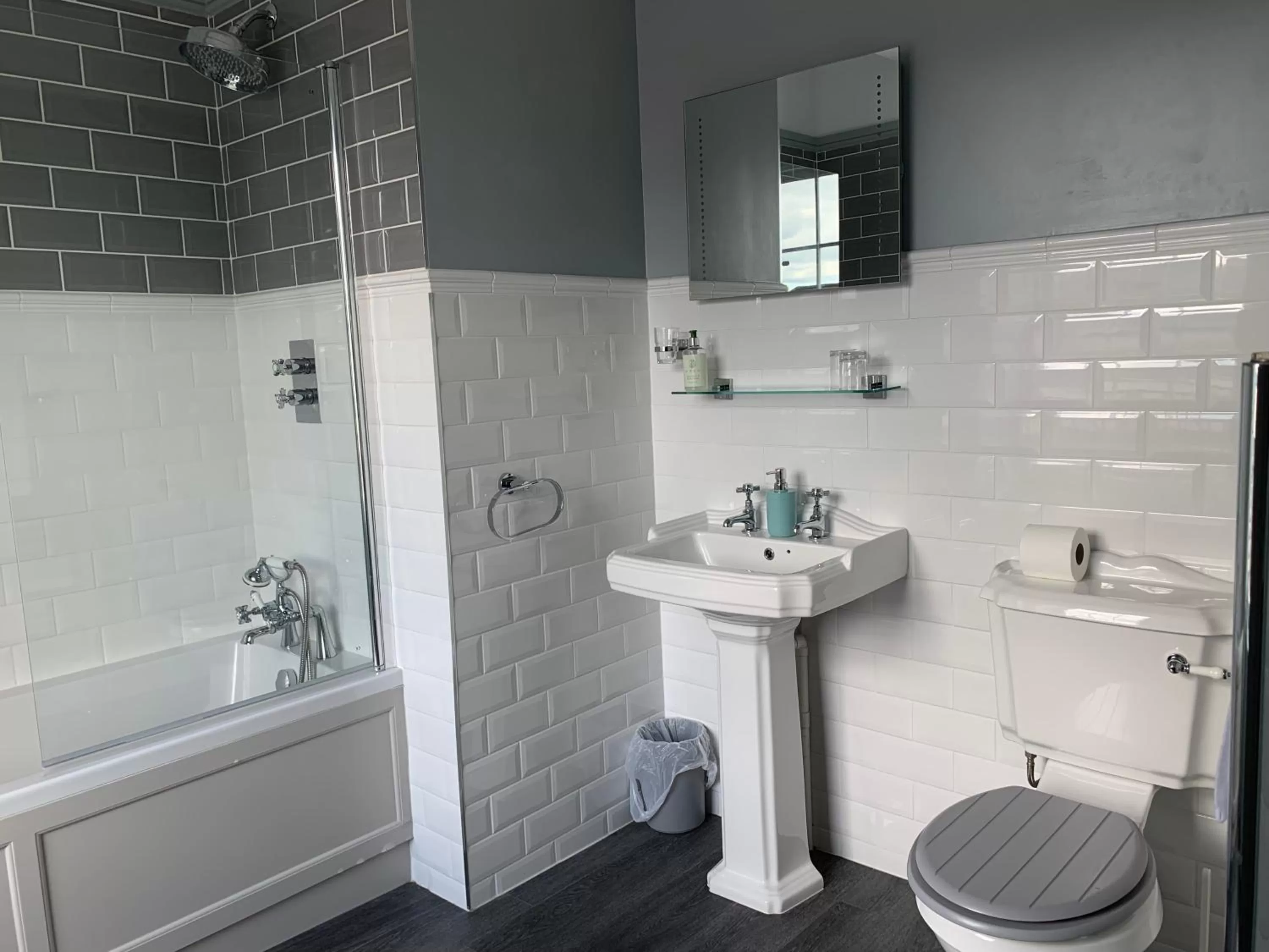 Bathroom in The Beacons Guest House