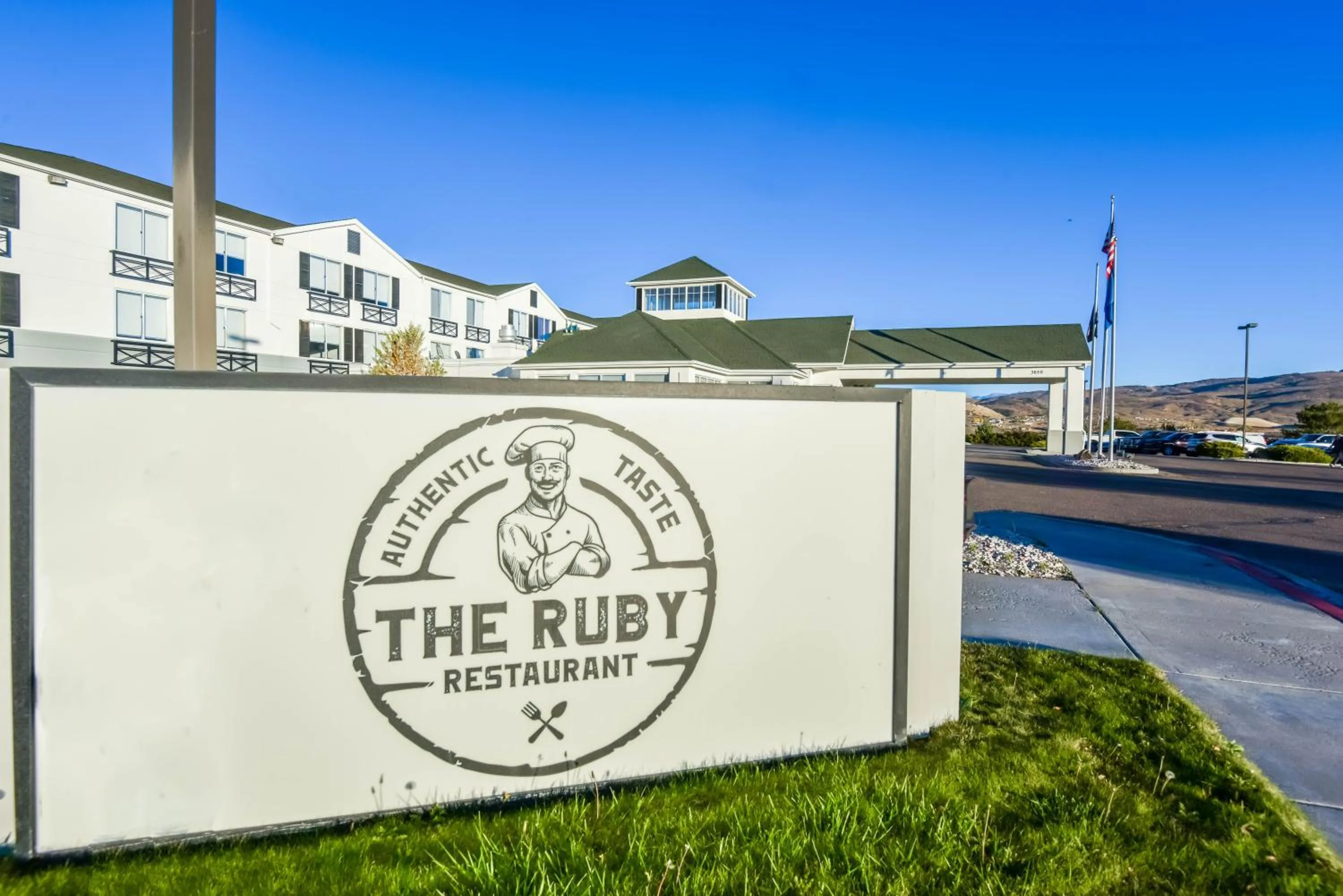 Restaurant/places to eat in Shutters Hotel