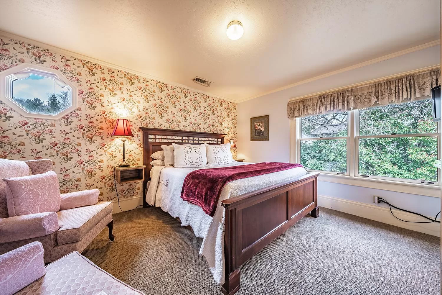 Photo of the whole room, Bed in Abigail's Bed and Breakfast Inn