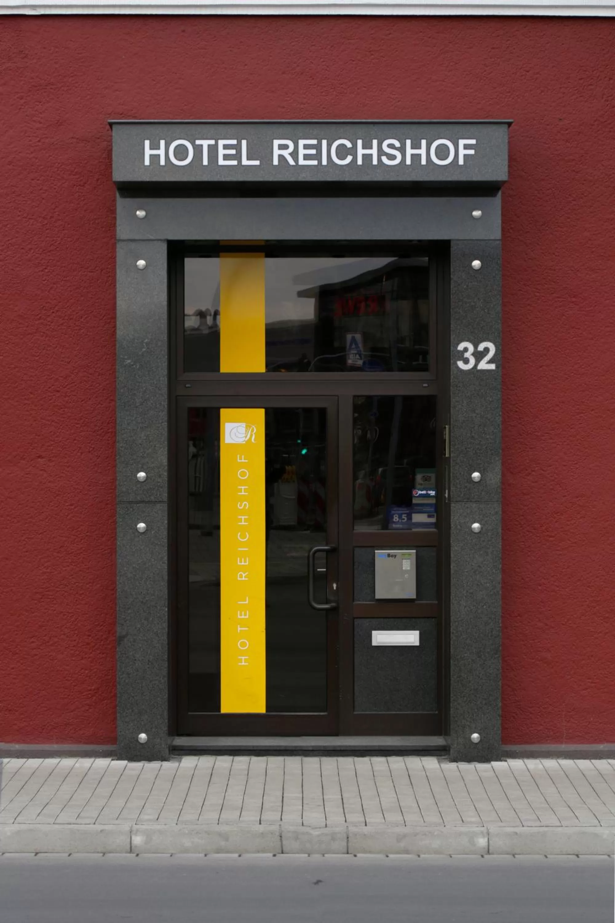 Facade/entrance in Hotel Reichshof garni