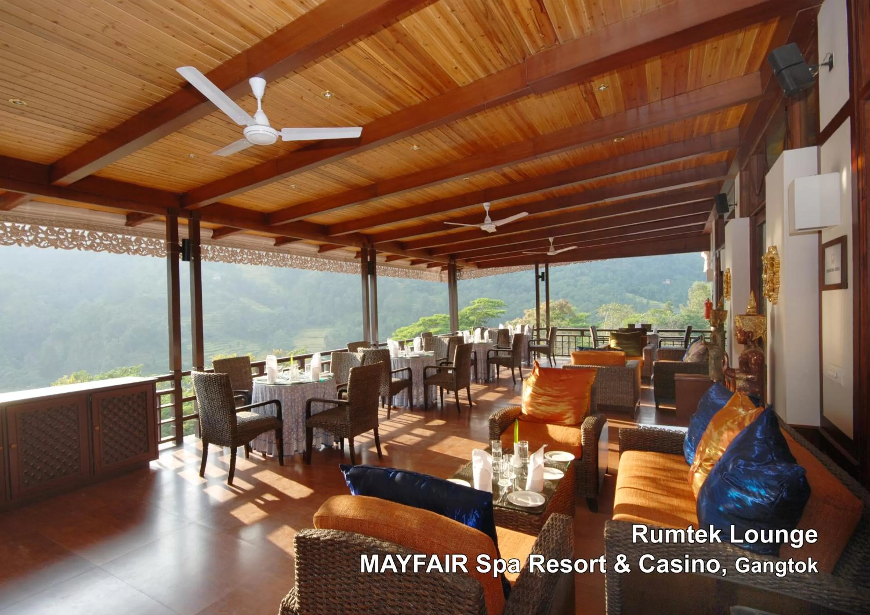Restaurant/places to eat in Mayfair Spa Resort & Casino