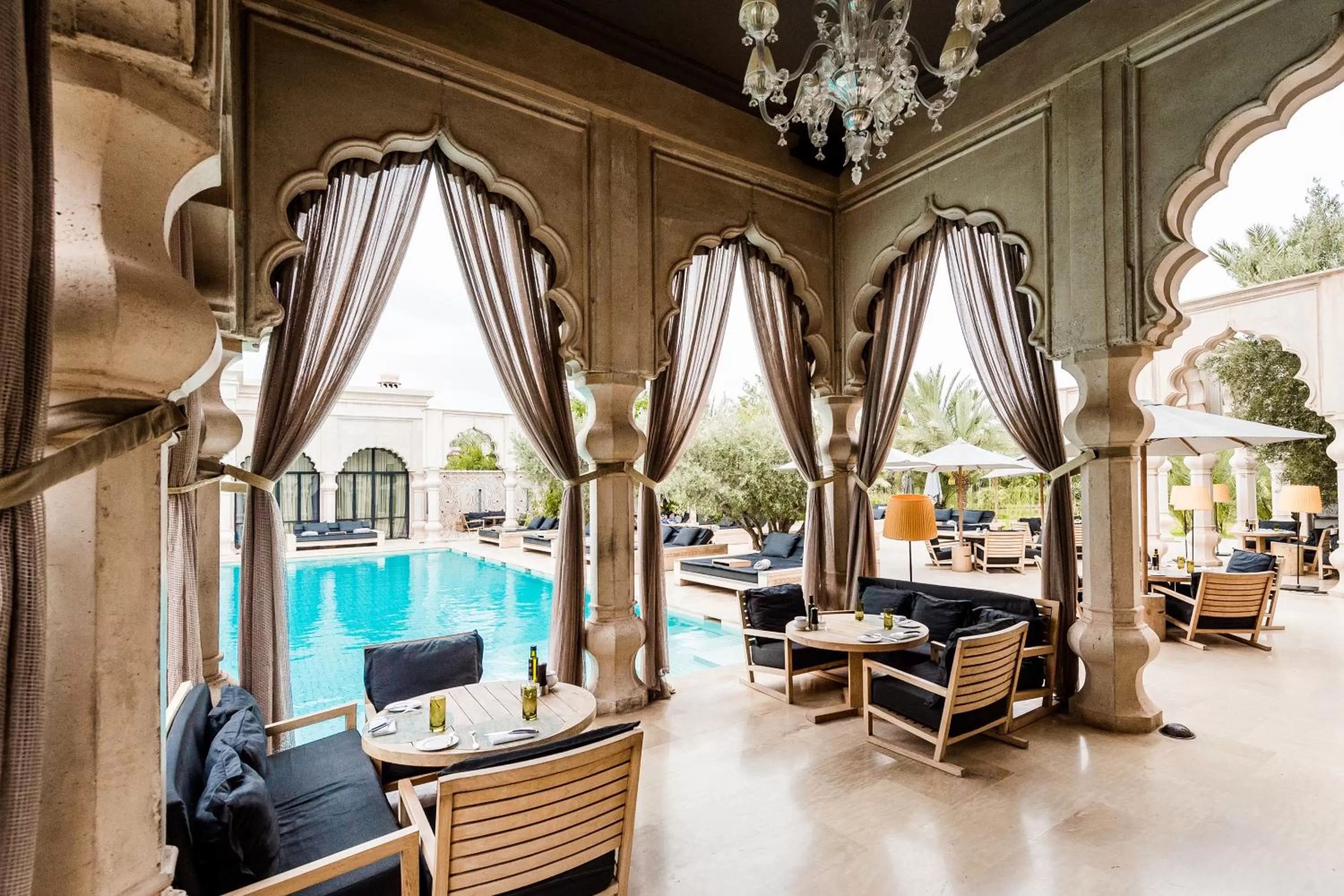 Restaurant/places to eat in Palais Namaskar