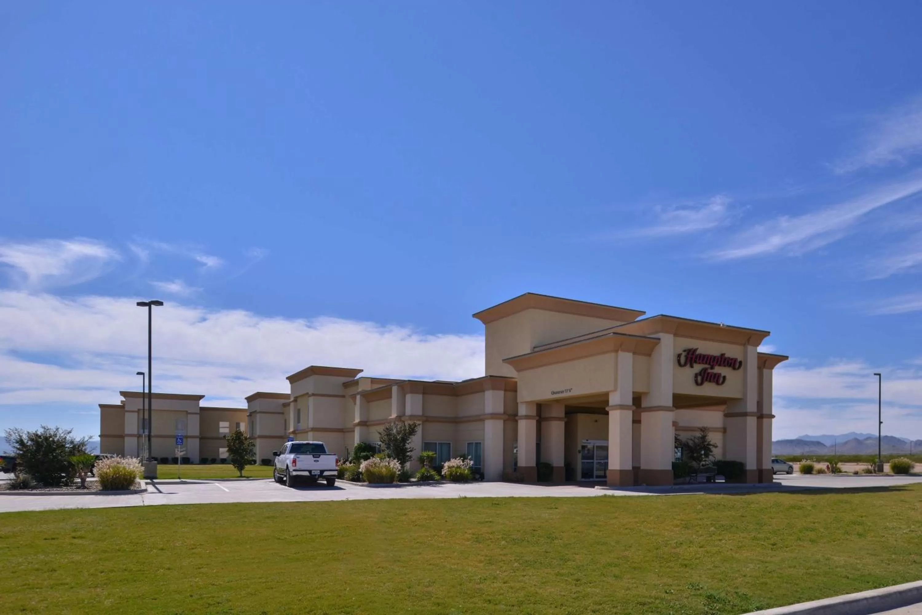 Property building in Hampton Inn Van Horn