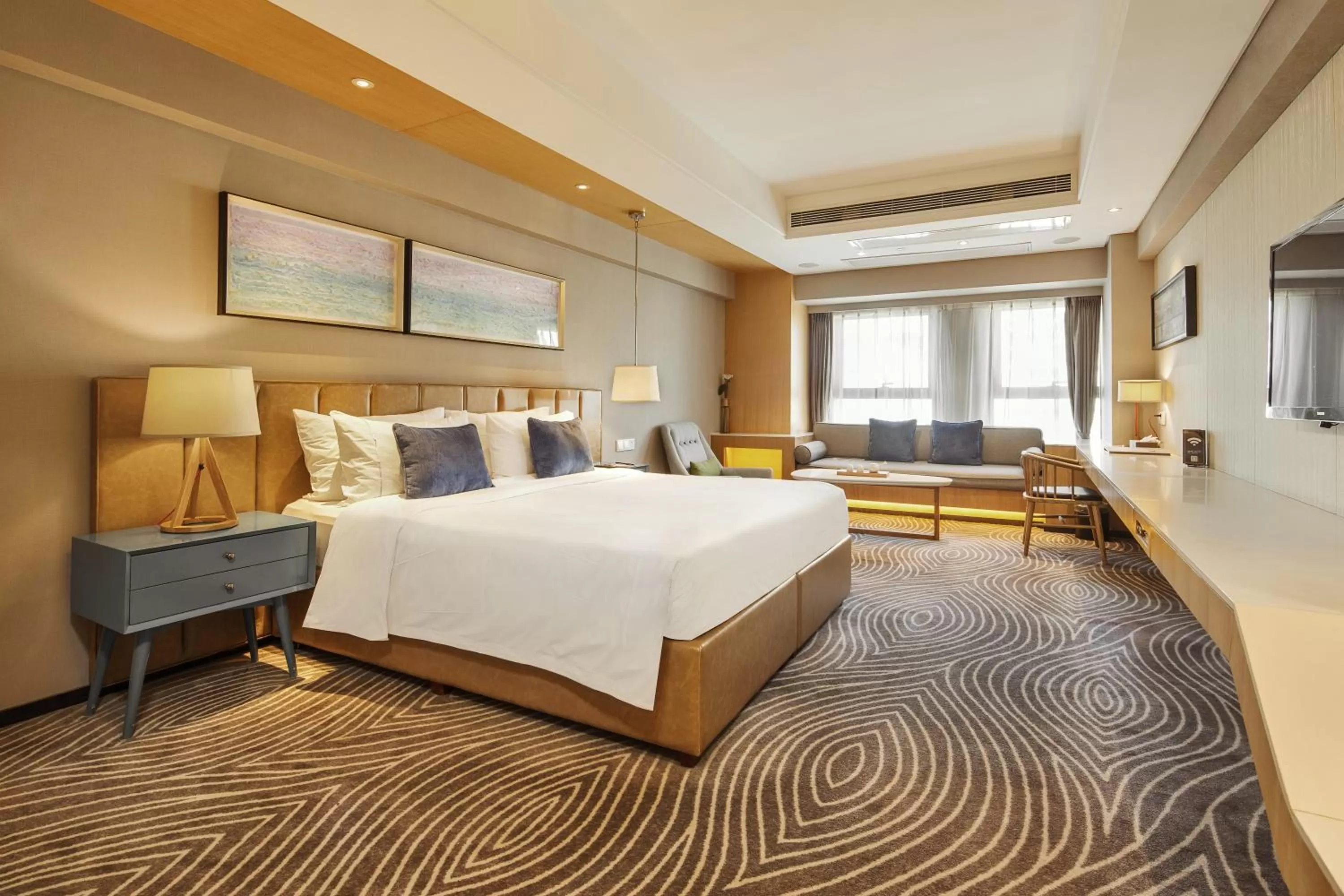 Photo of the whole room, Bed in Bloom Boutique Hotel