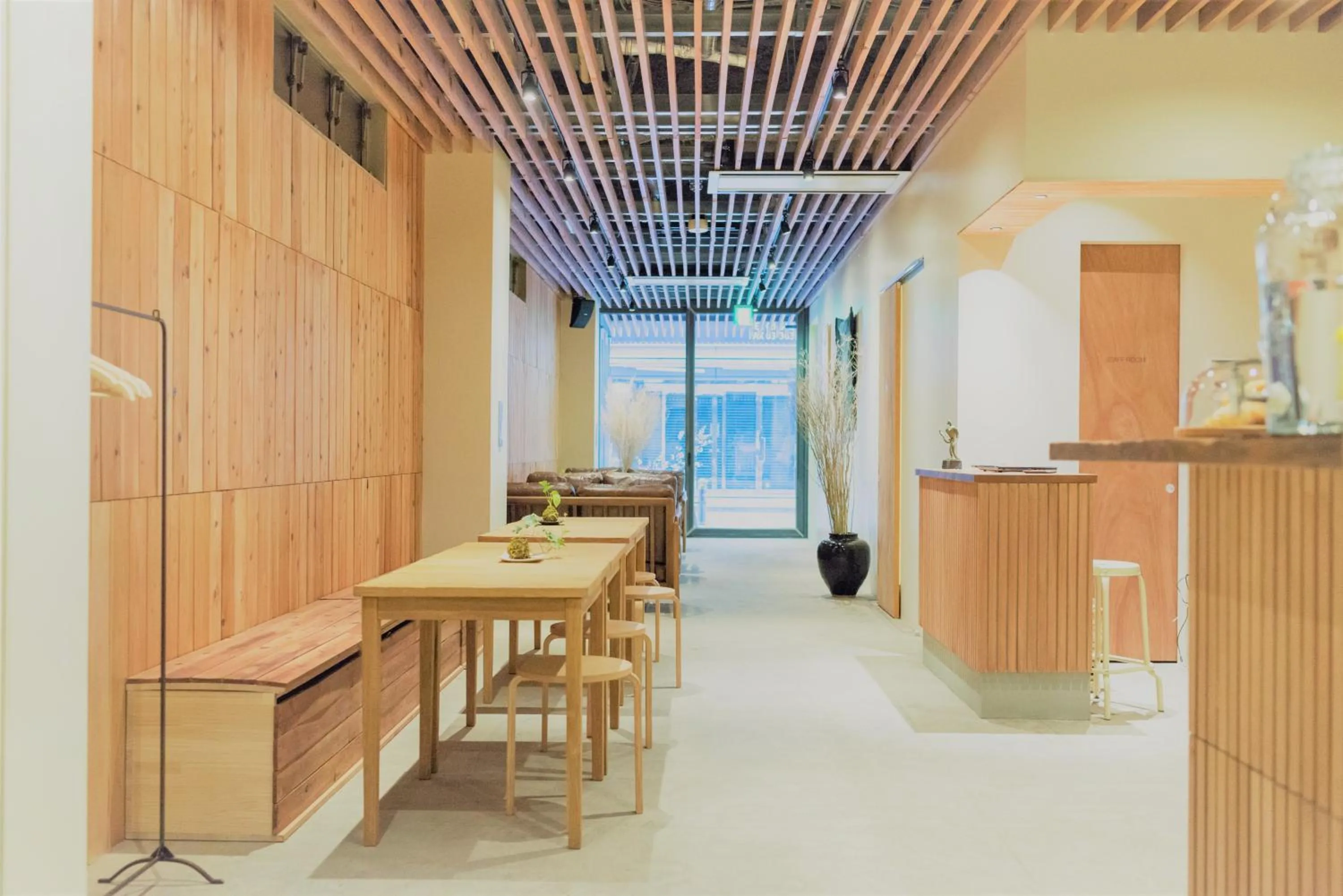 Restaurant/places to eat in obi Hostel