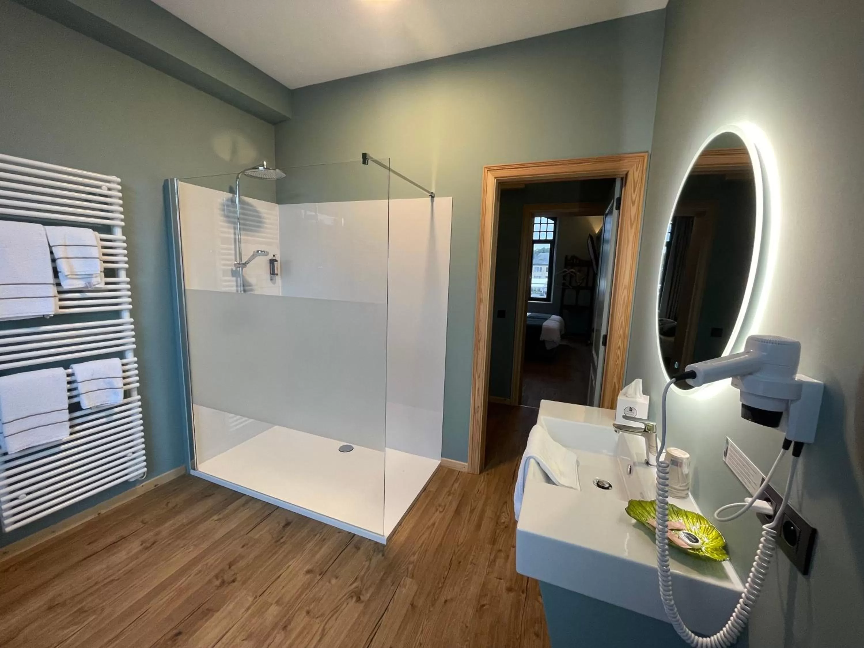 Bathroom in Hôtel Demelenne