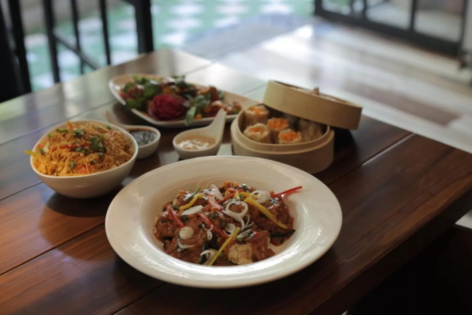 Restaurant/places to eat in Hotel Willow Banks Shimla