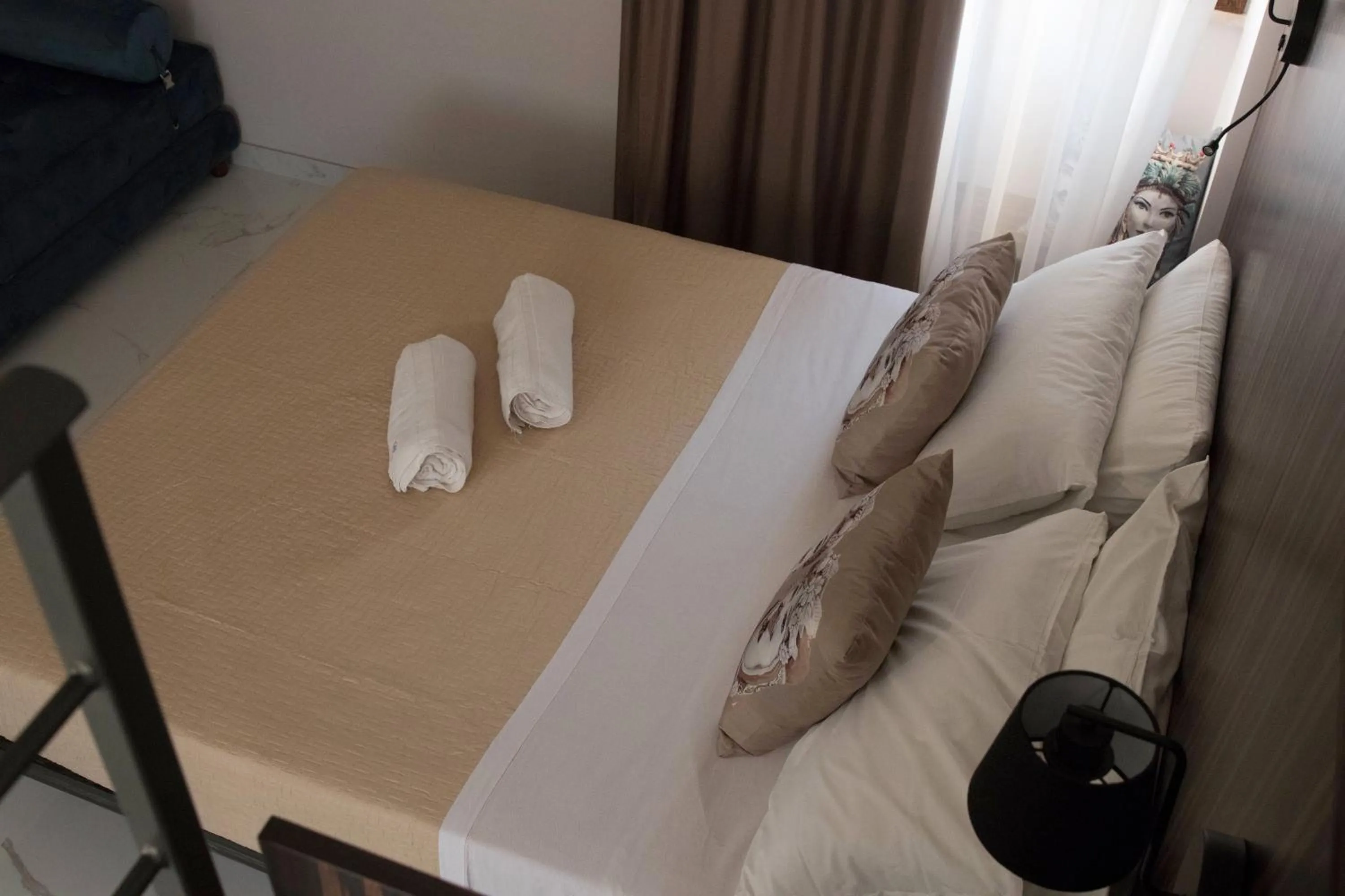 Bed in Albergo Milazzo Inn AiMori