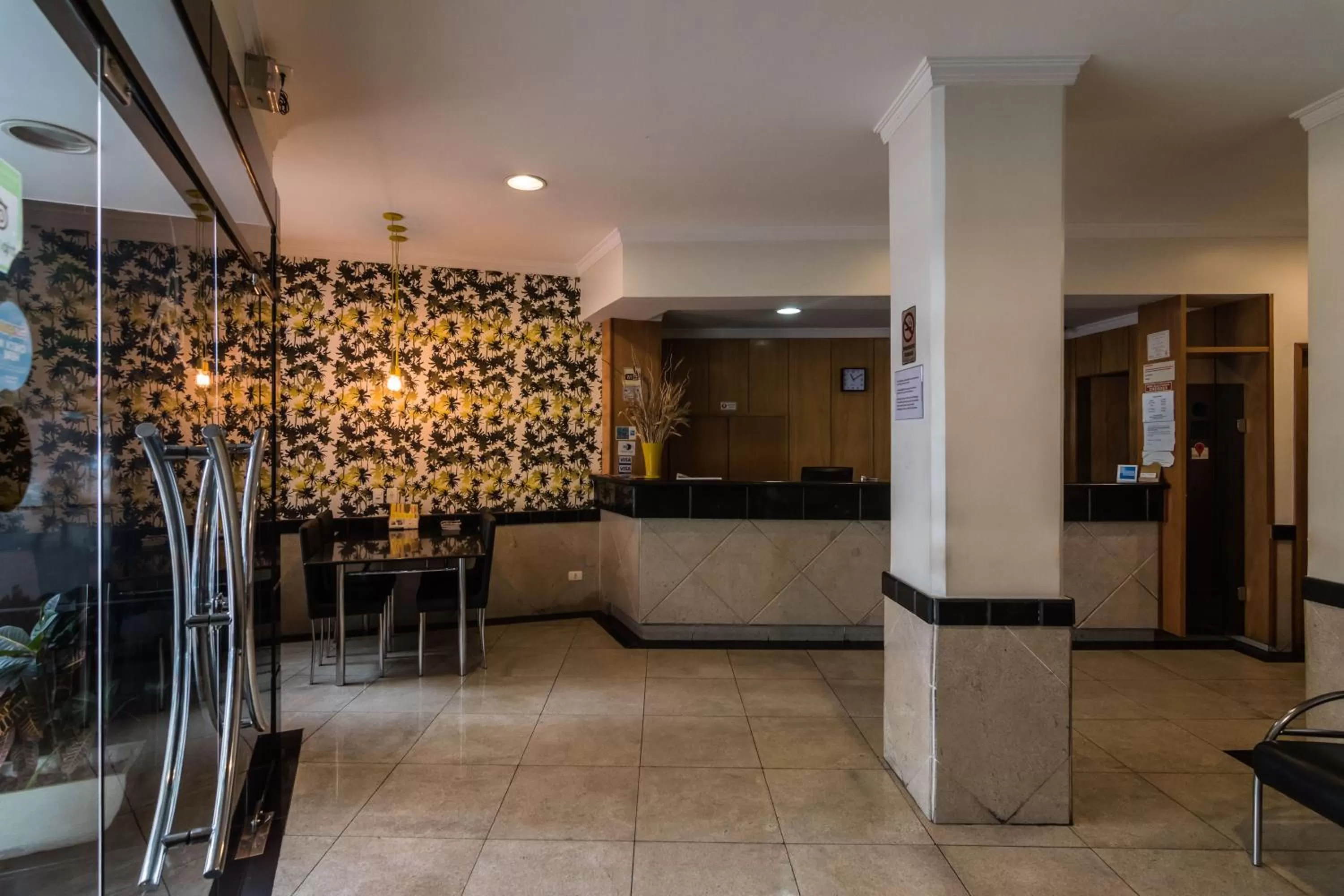 Lobby or reception in Cinelandia Hotel