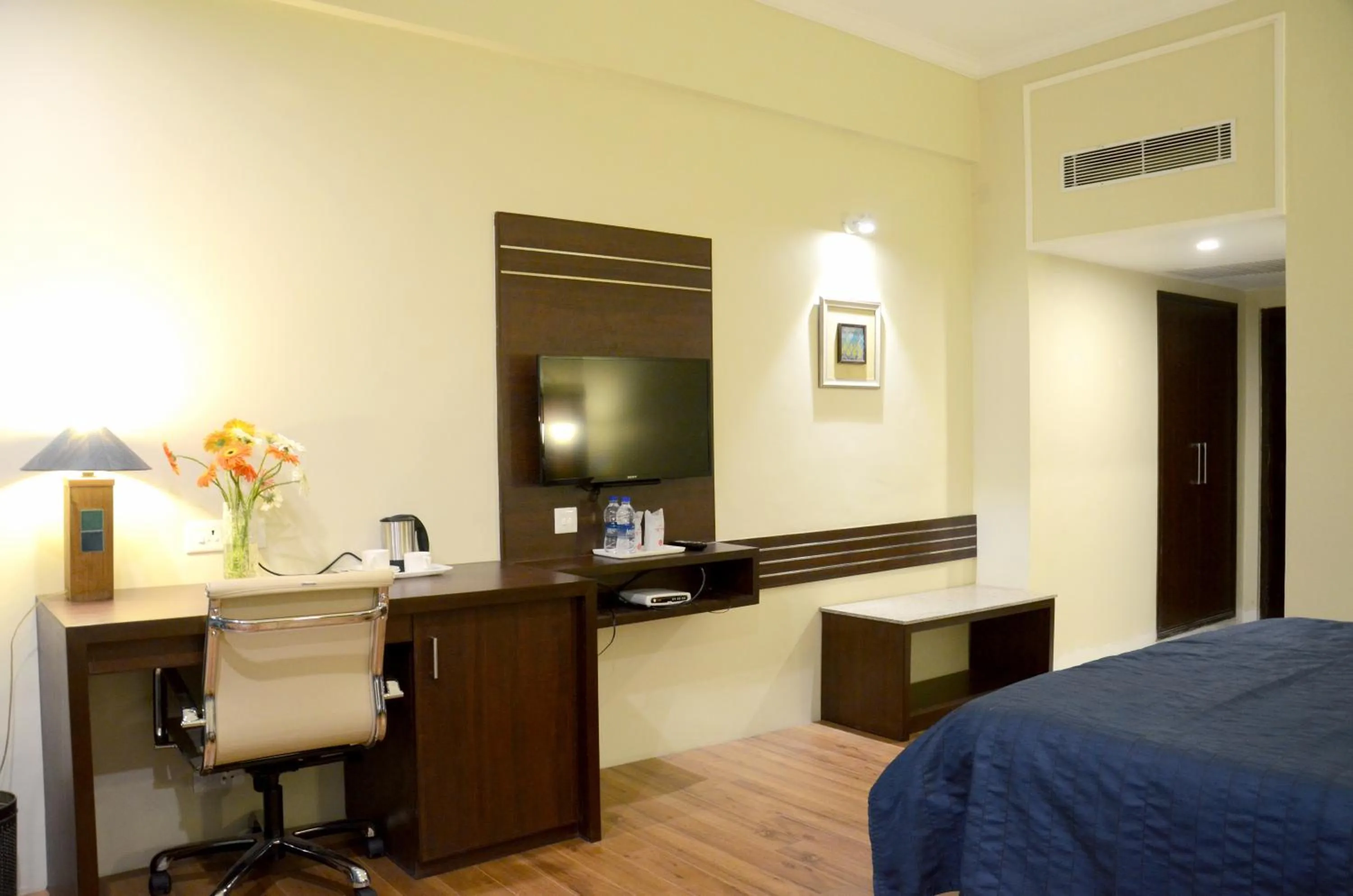 TV and multimedia, Bed in Diamond Hotel