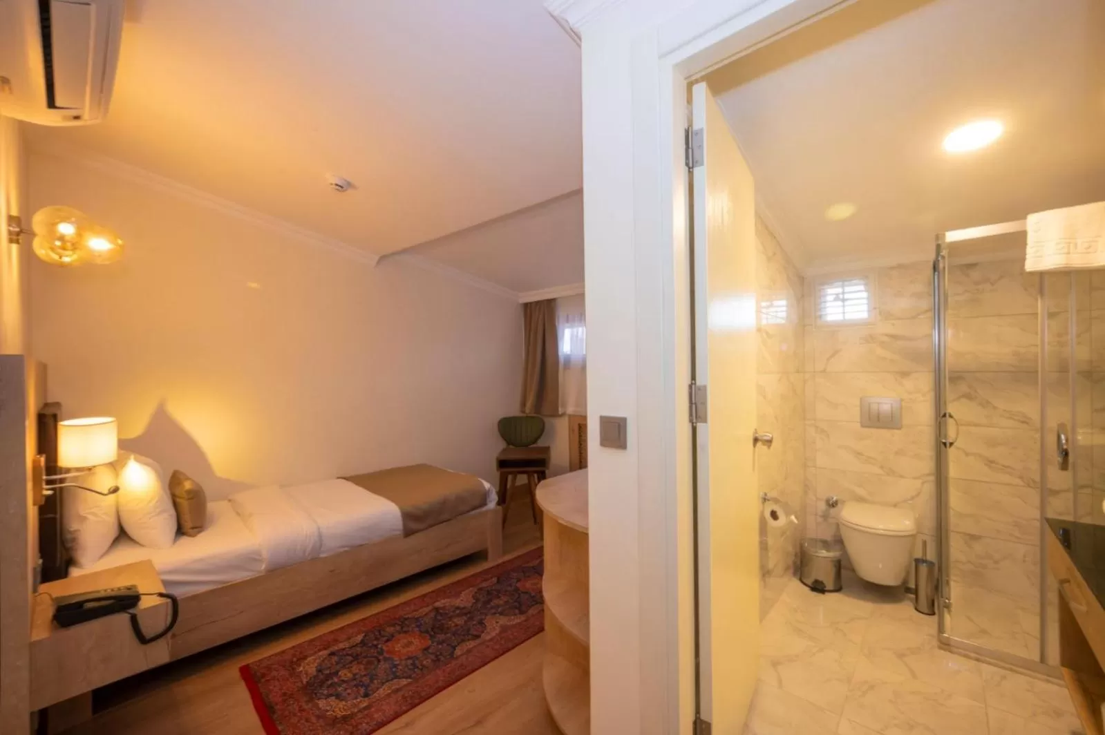 Single Room in Istanbul Old City Topkapi Porta Romanos Hotel Ottoman Heritage