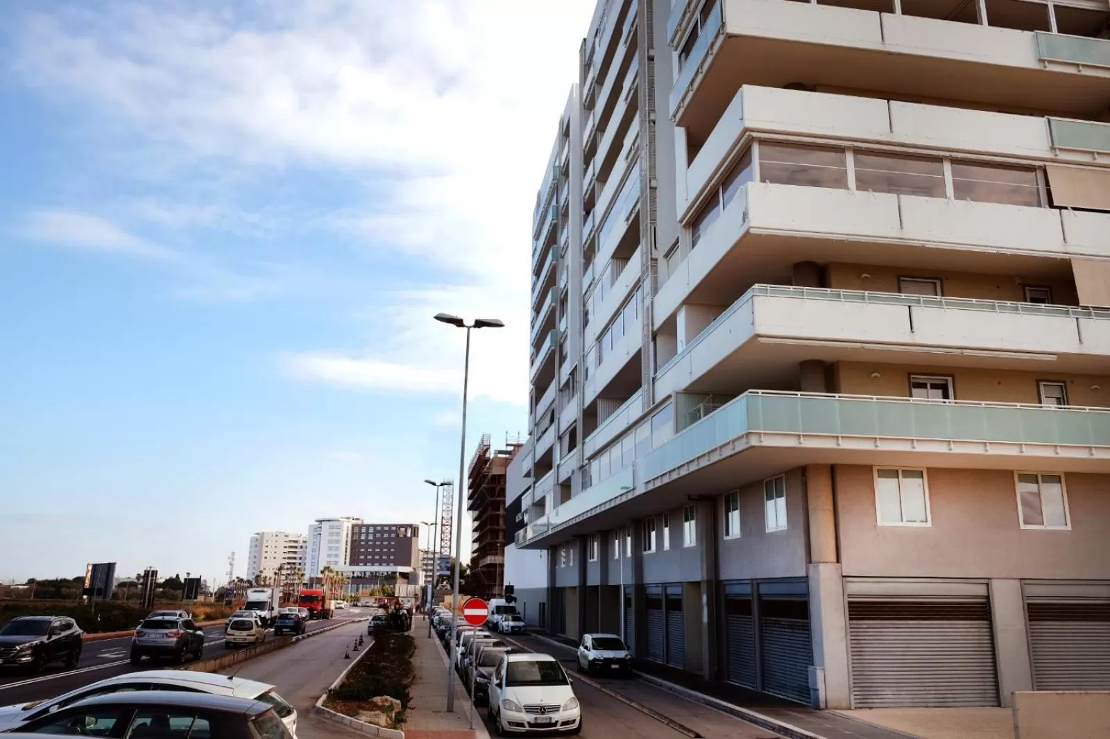 City view in AIRPORT BARi DELUXE