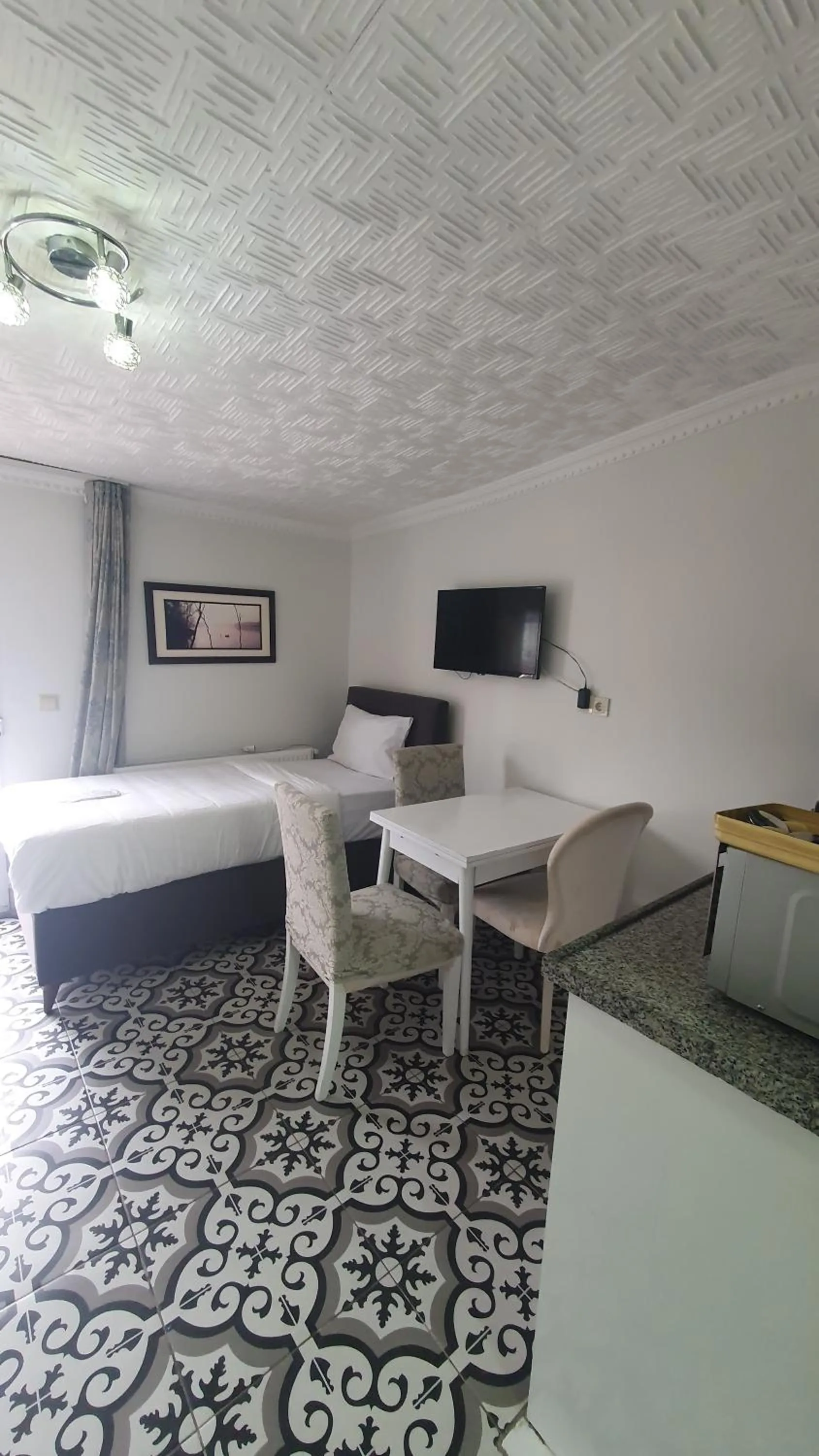 Dining area, Bed in Lemon Residence