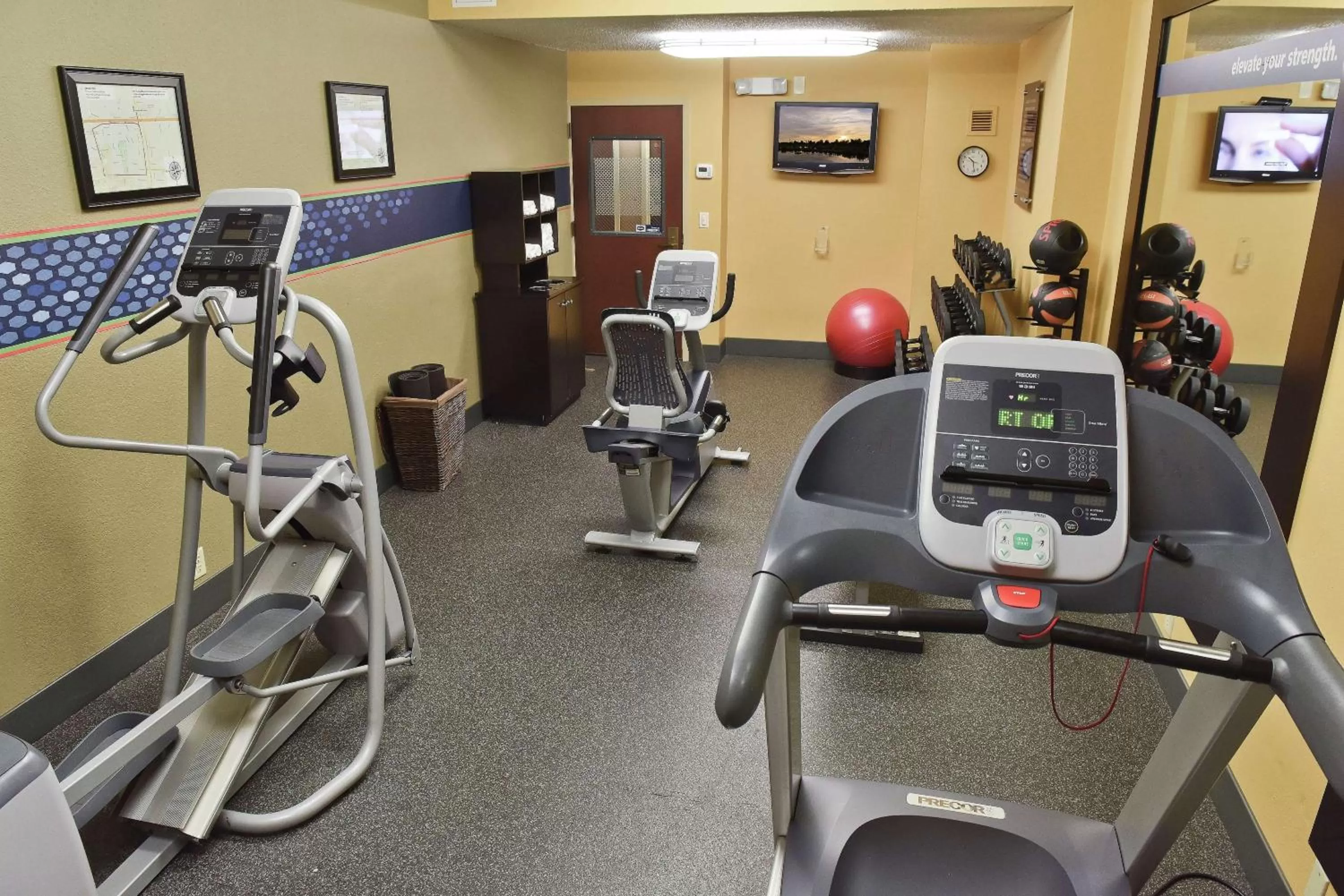 Fitness centre/facilities in Hampton Inn Ruston