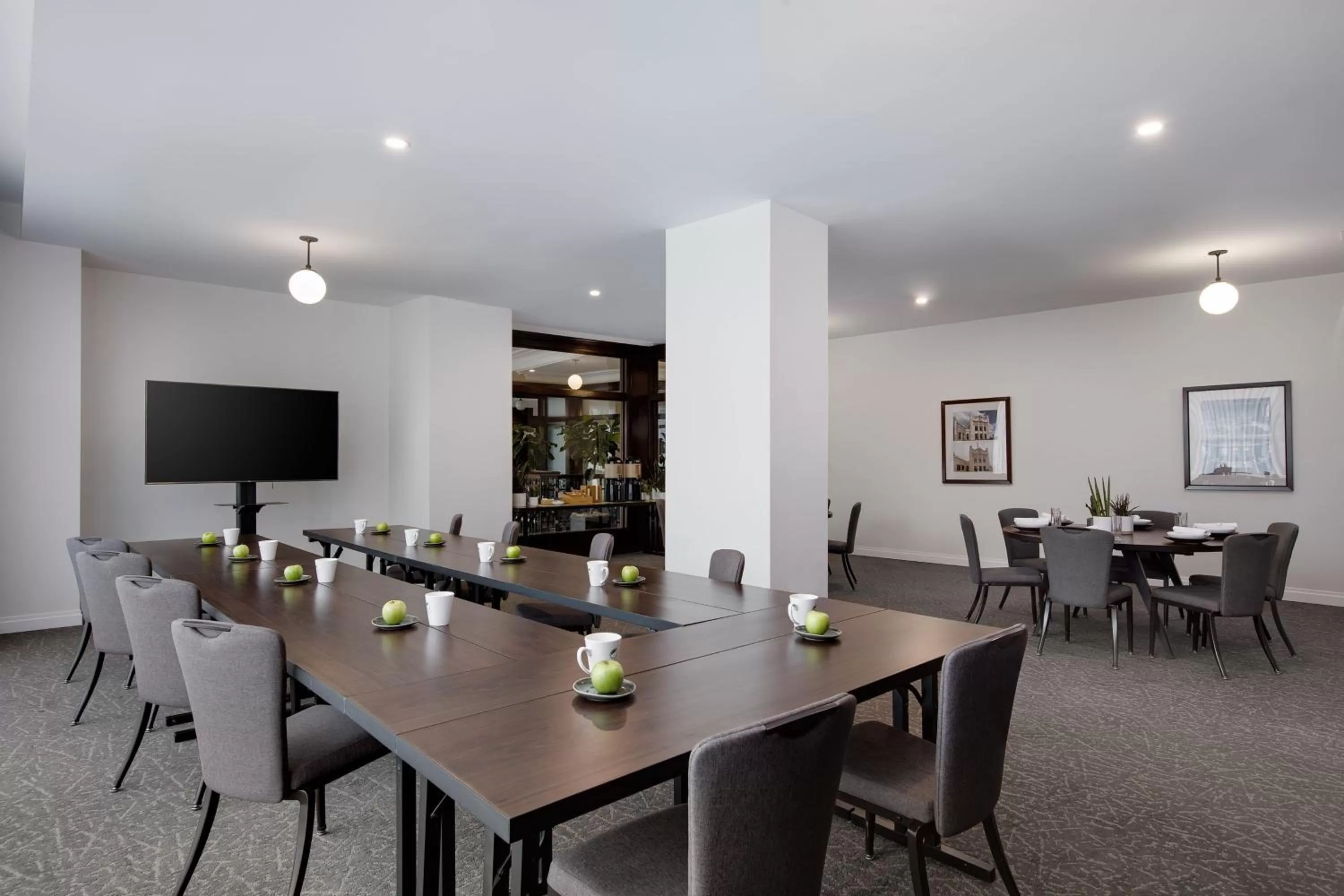 Meeting/conference room in Element Detroit at the Metropolitan