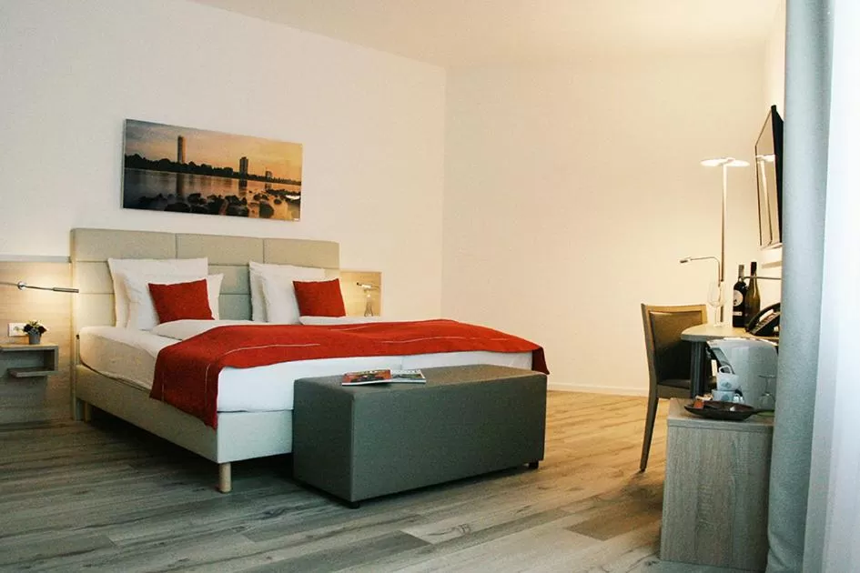 Photo of the whole room, Bed in Four Stars by City Hotel