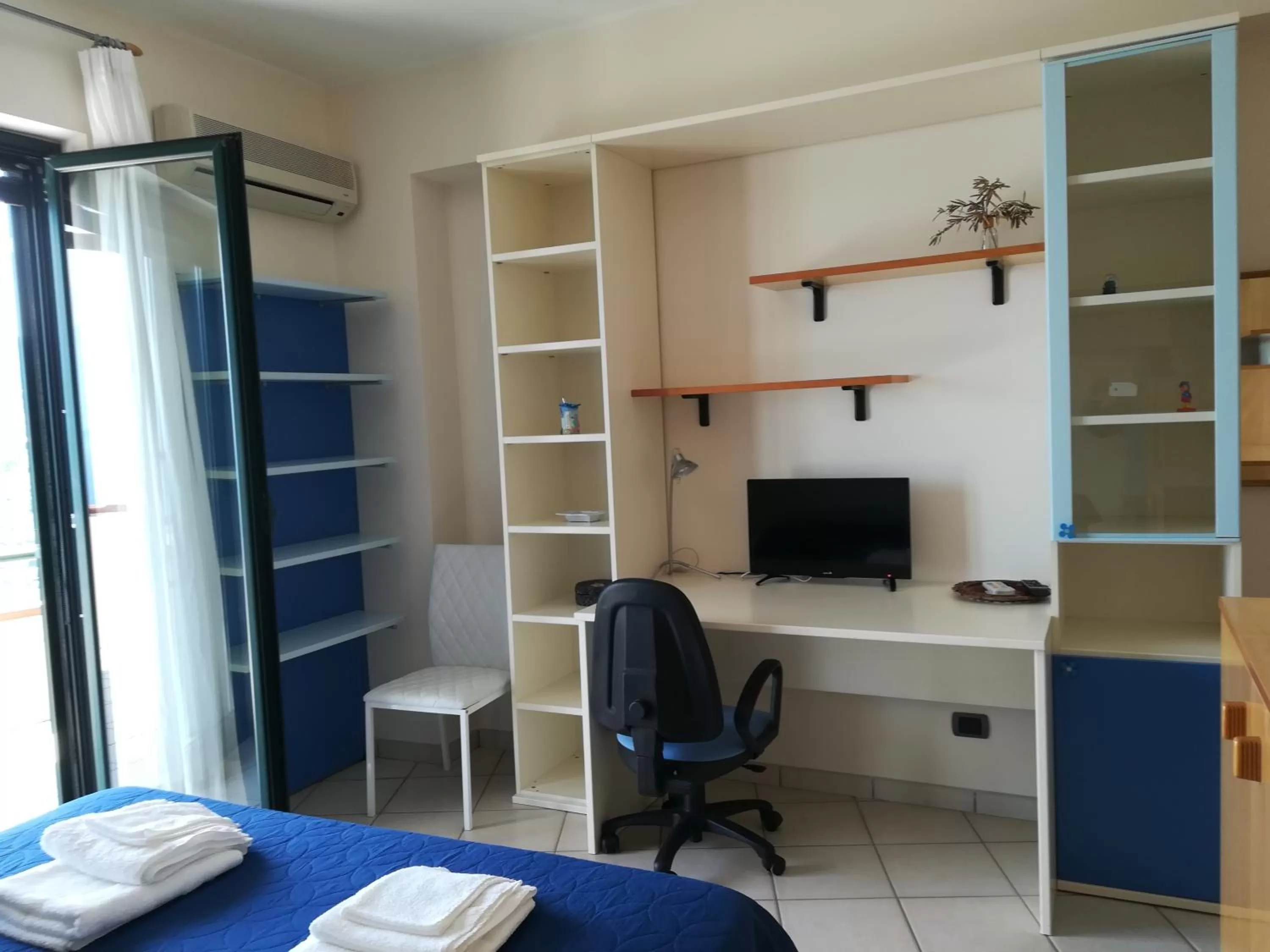 Photo of the whole room in La Collina Capo d'Orlando