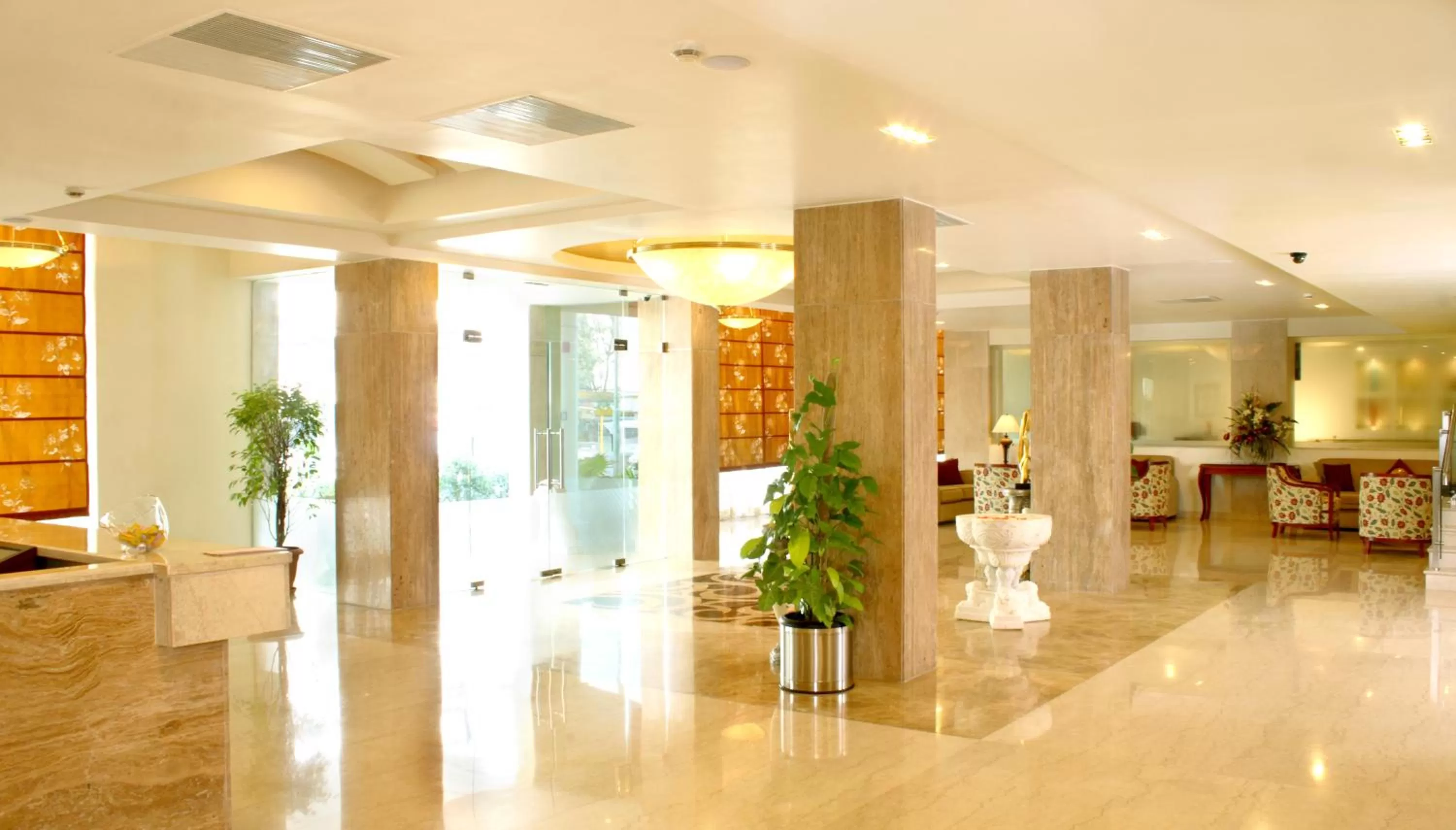 Lobby or reception in Hampshire Plaza