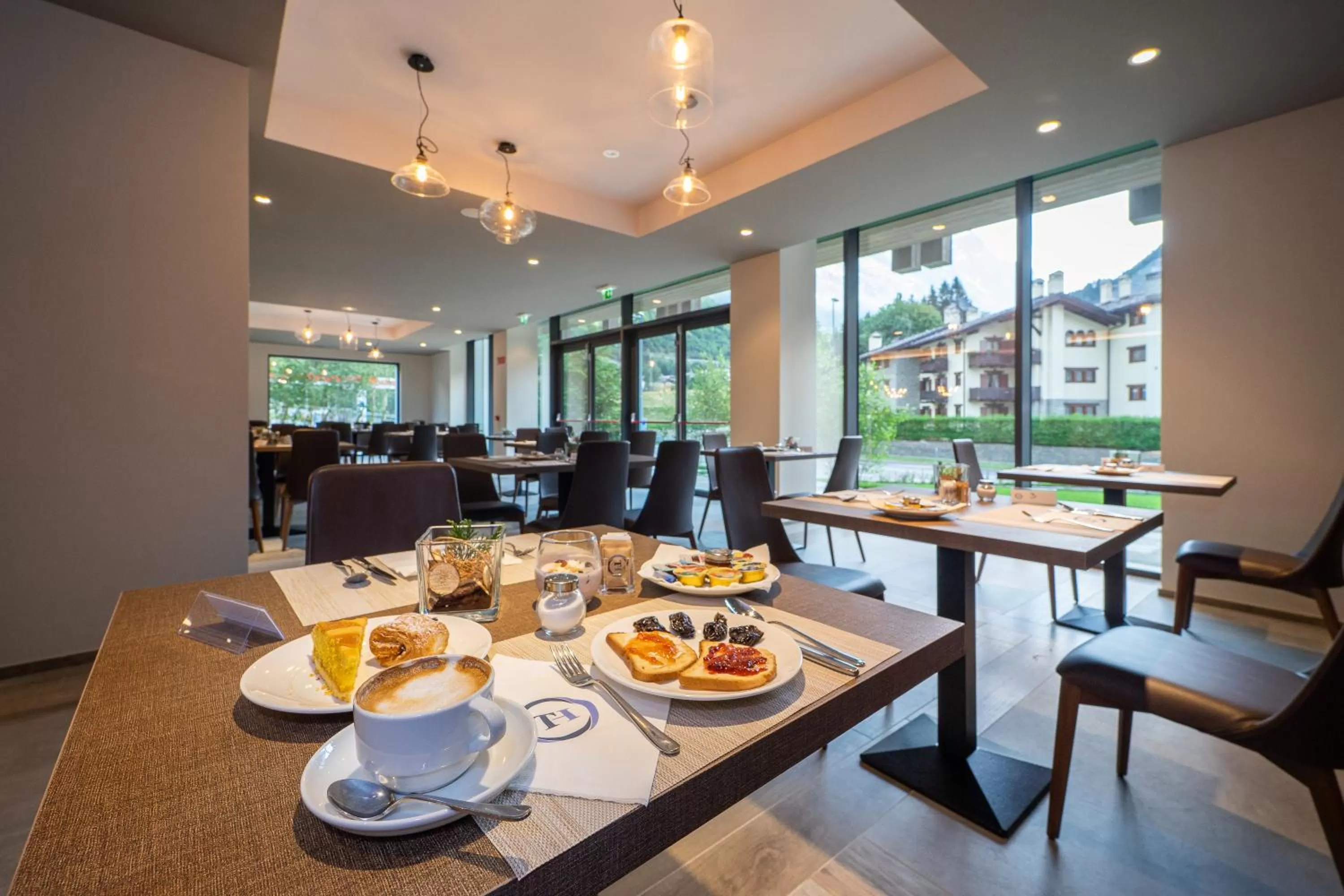 Restaurant/places to eat in TH Courmayeur