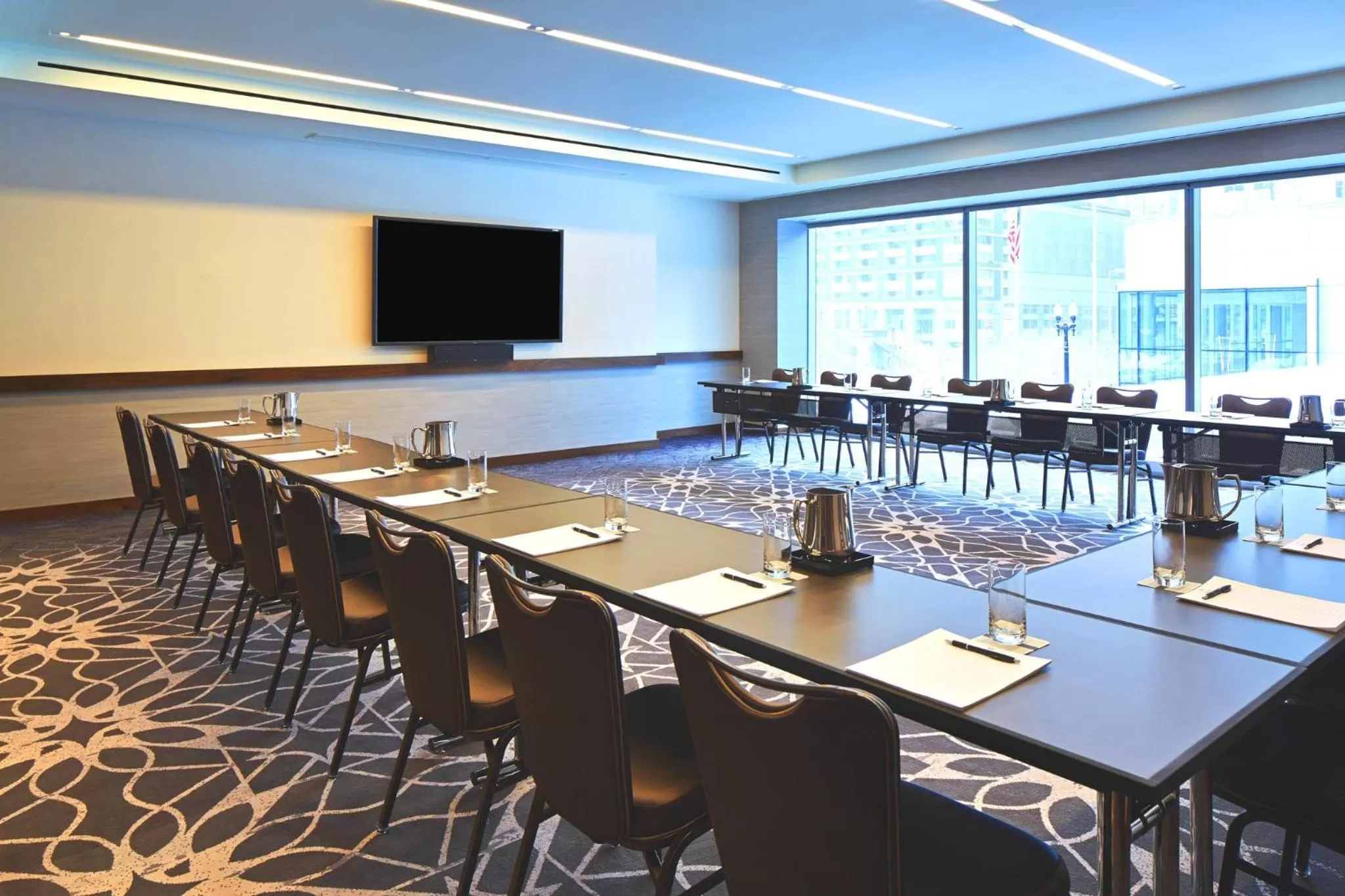 Meeting/conference room in Loews Chicago Hotel