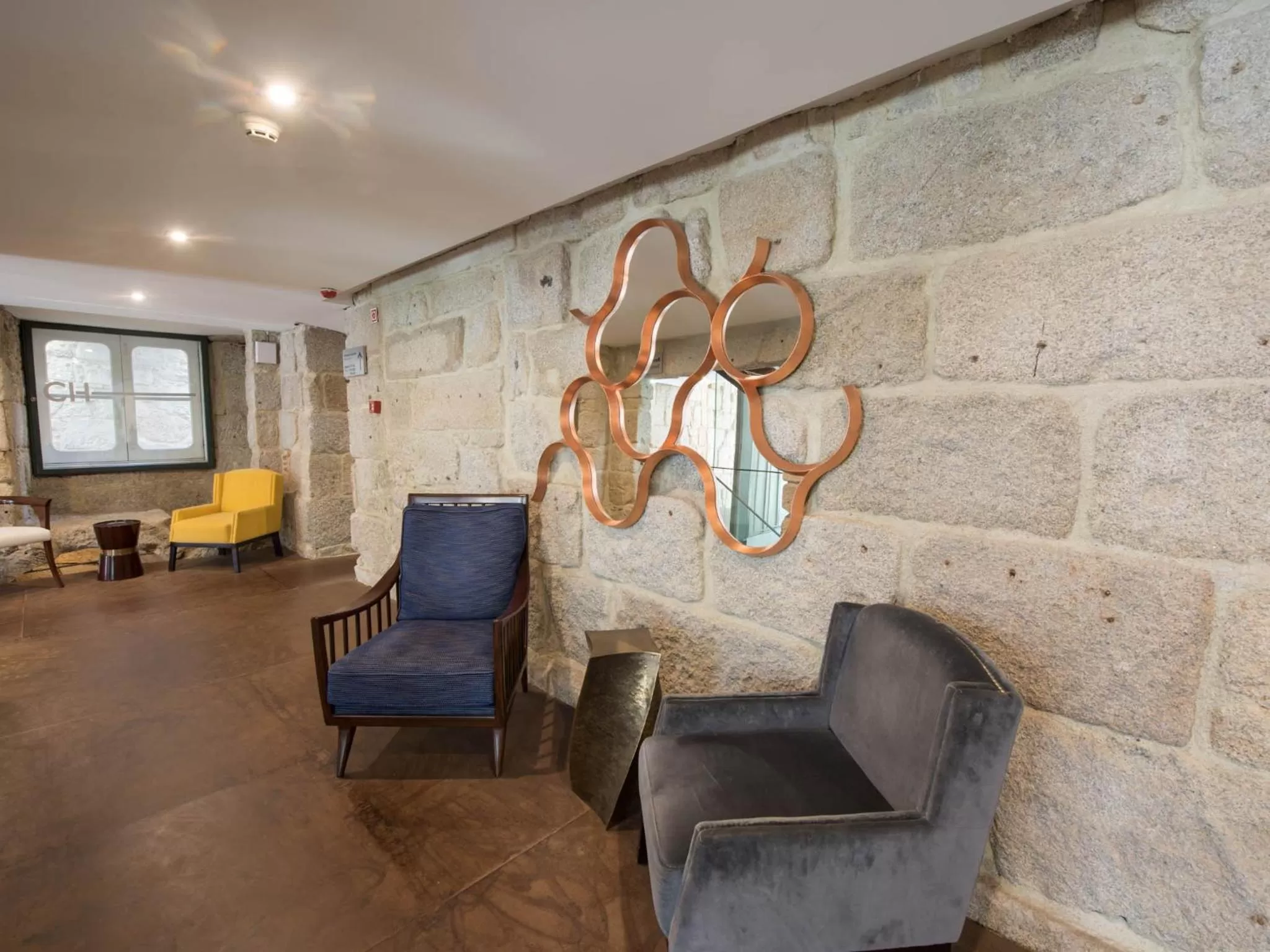 Decorative detail in Hotel Carris Porto Ribeira