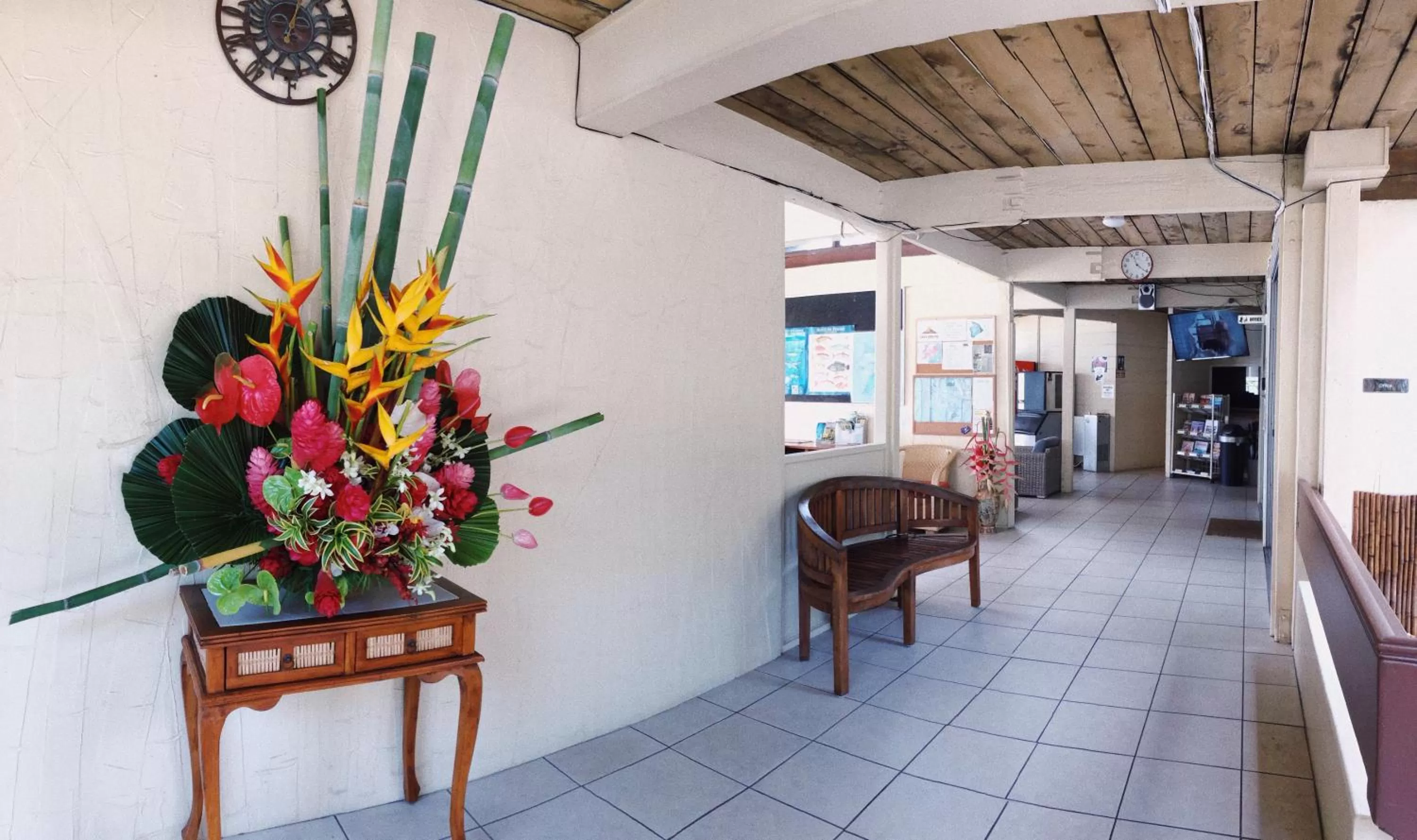 Lobby or reception in Hilo Reeds Bay Hotel