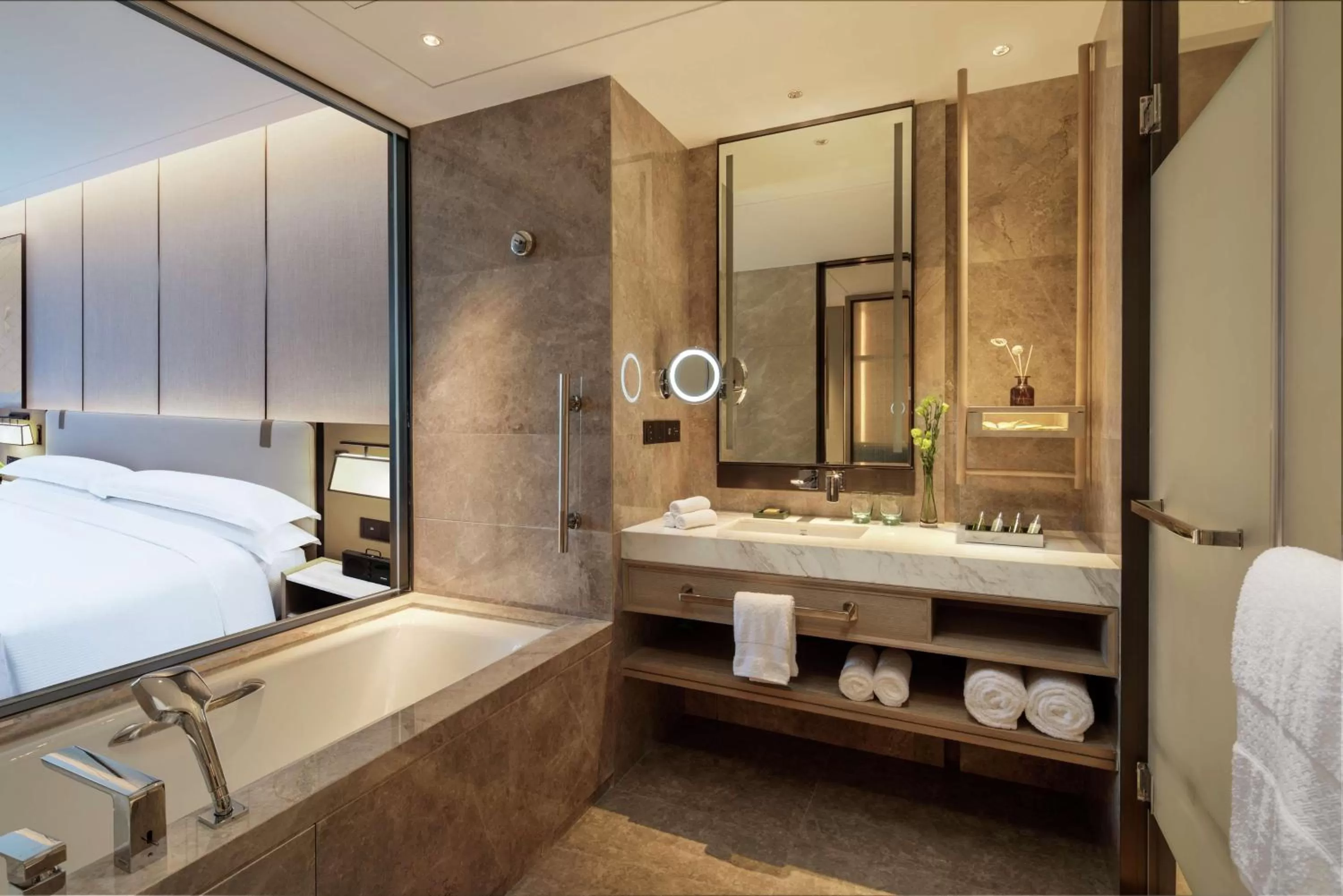 Bathroom, Bed in Hilton Chengdu Chenghua - Close to Panda Base and Chunxi Road