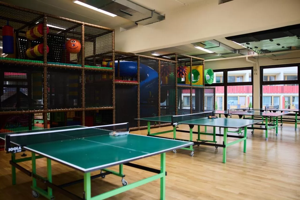 Game Room, Table Tennis in Aparthotel Kleinwalsertal
