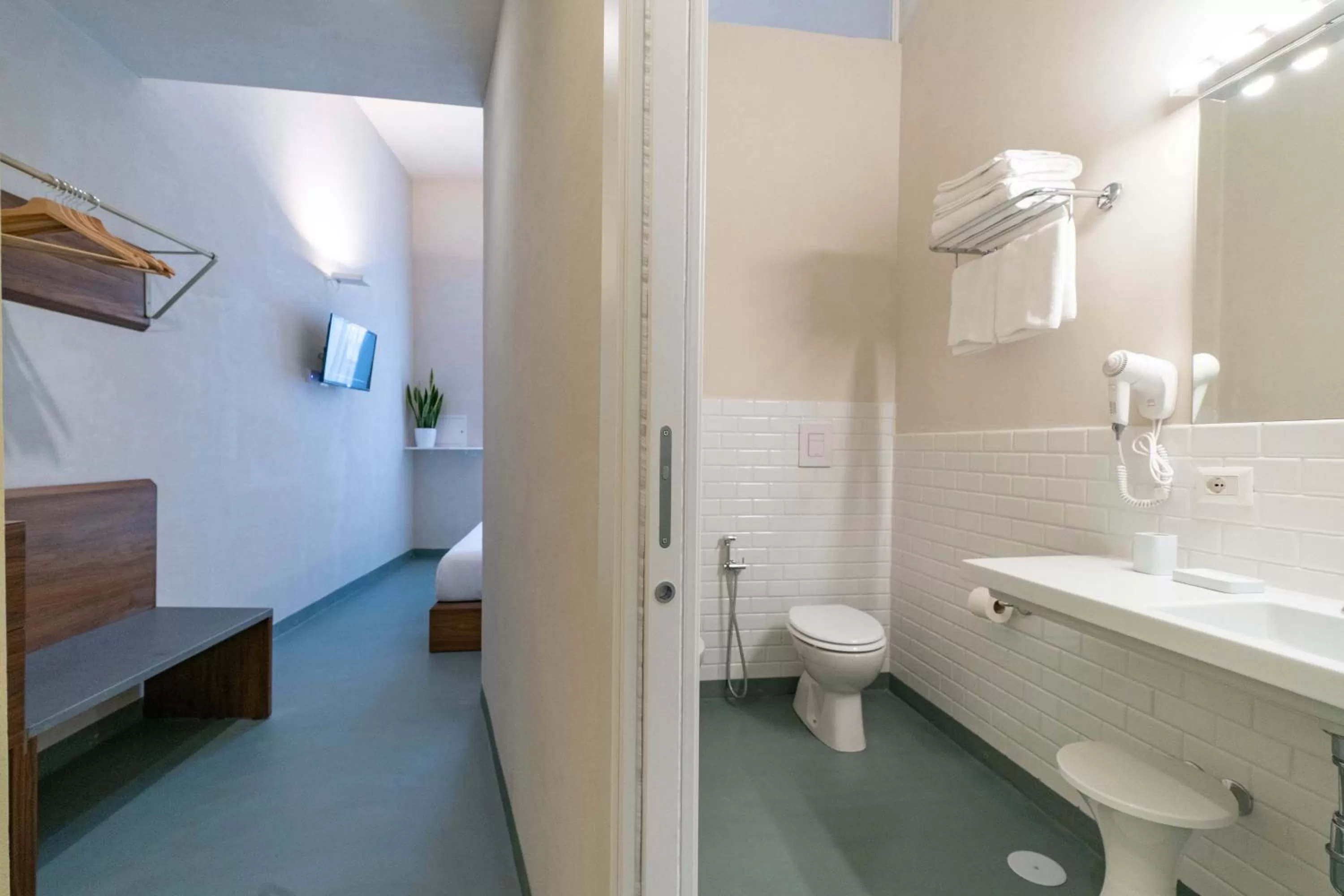 Bathroom in 21 Armeno