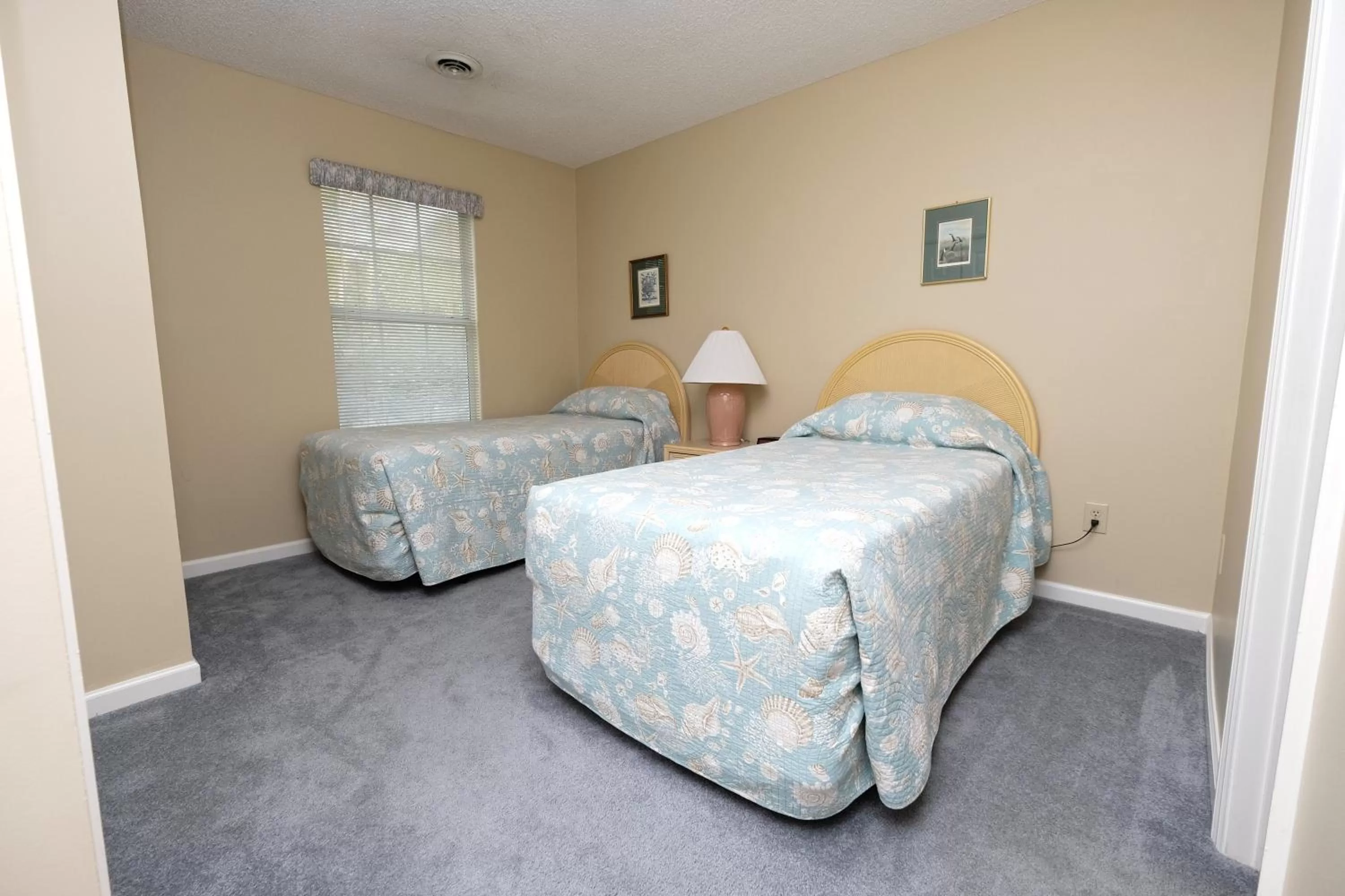 Bedroom, Bed in Litchfield Beach & Golf Resort