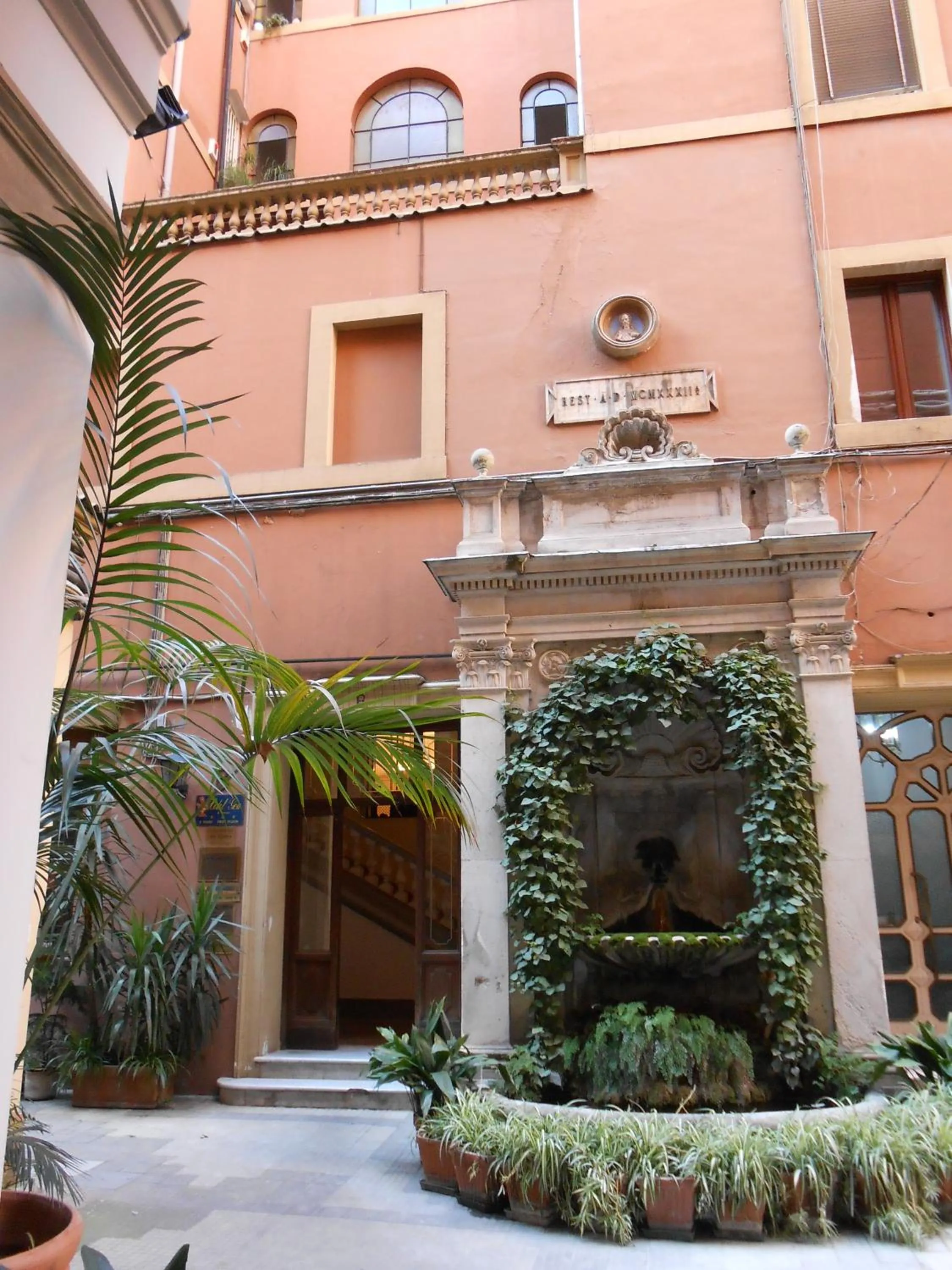 Property building in Magnifico Rome