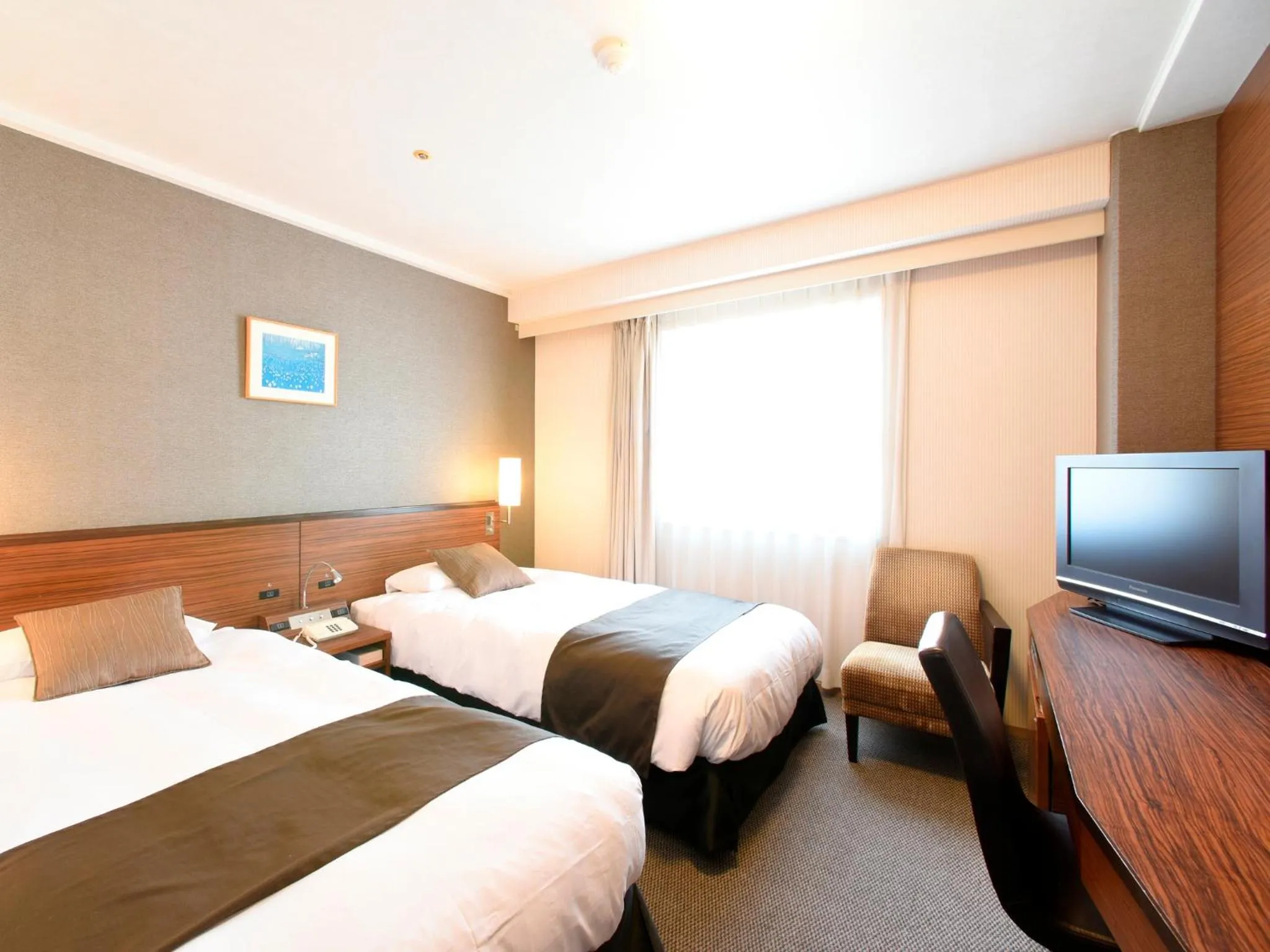 Photo of the whole room, Bed in Alpico Plaza Hotel