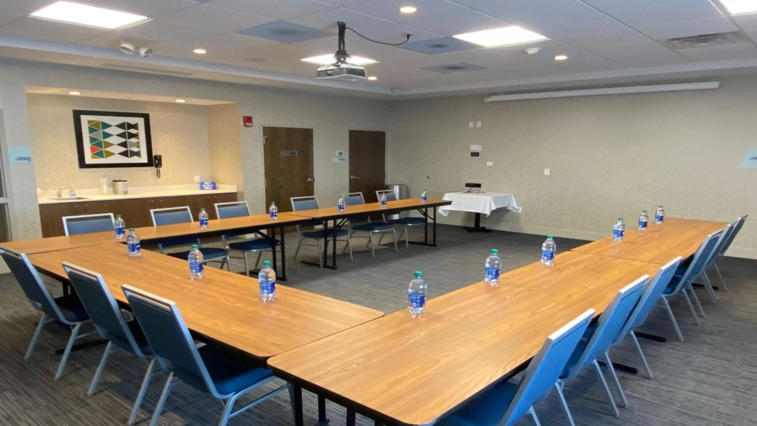 Meeting/conference room in Holiday Inn Express & Suites Toledo South - Perrysburg by IHG