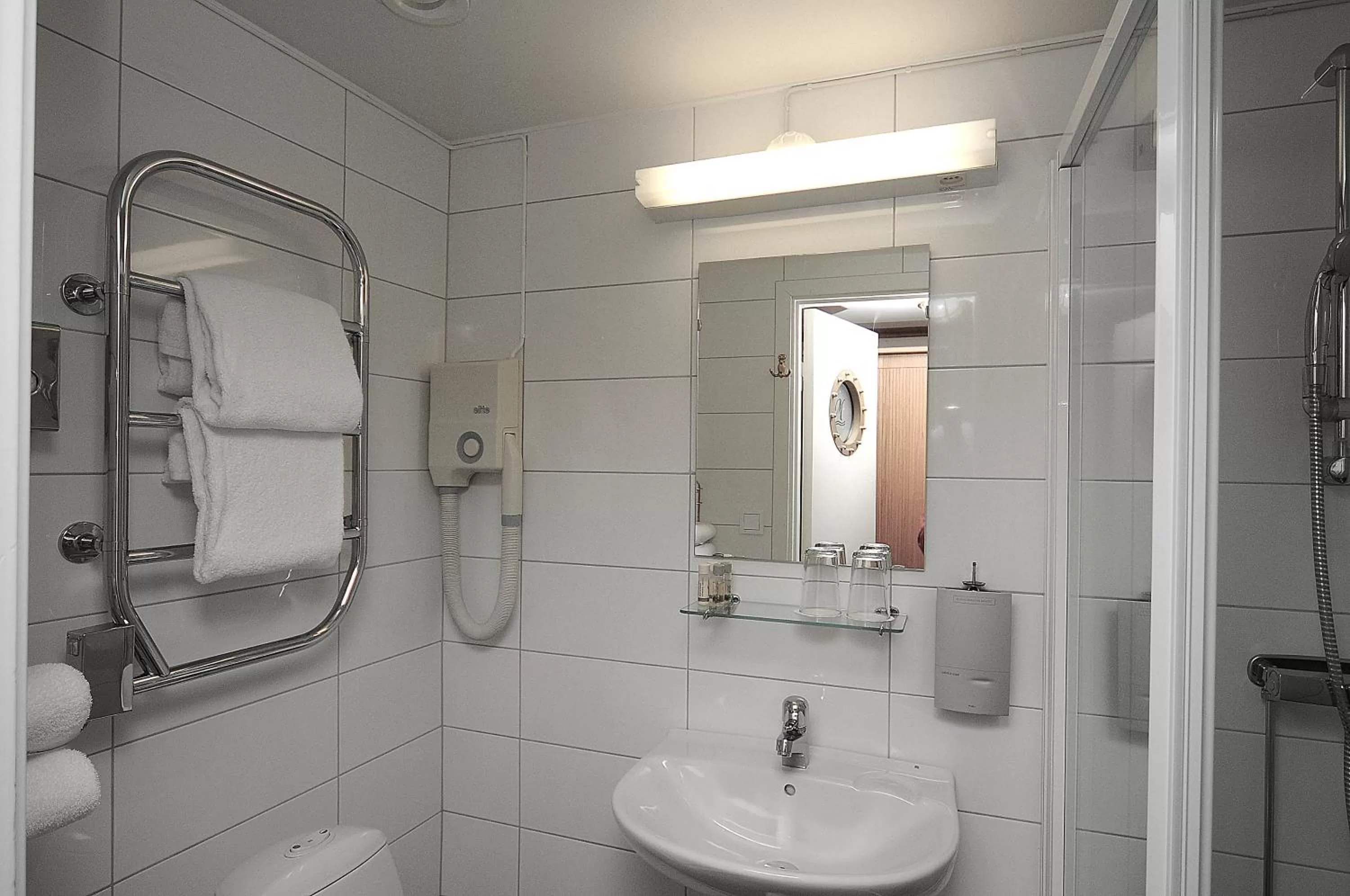 Bathroom in Hotell City