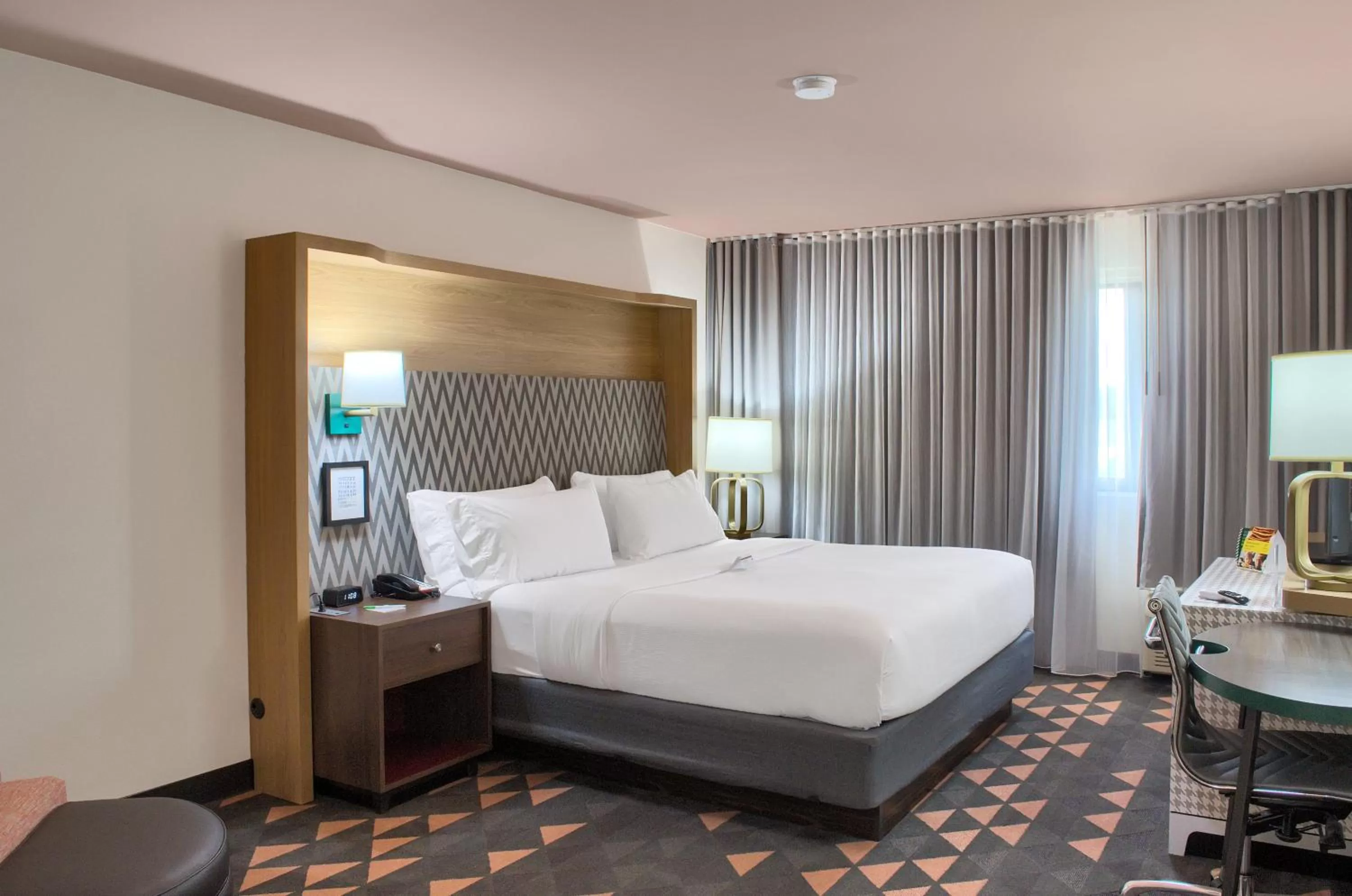 Photo of the whole room, Bed in Holiday Inn Mobile West I-10 by IHG