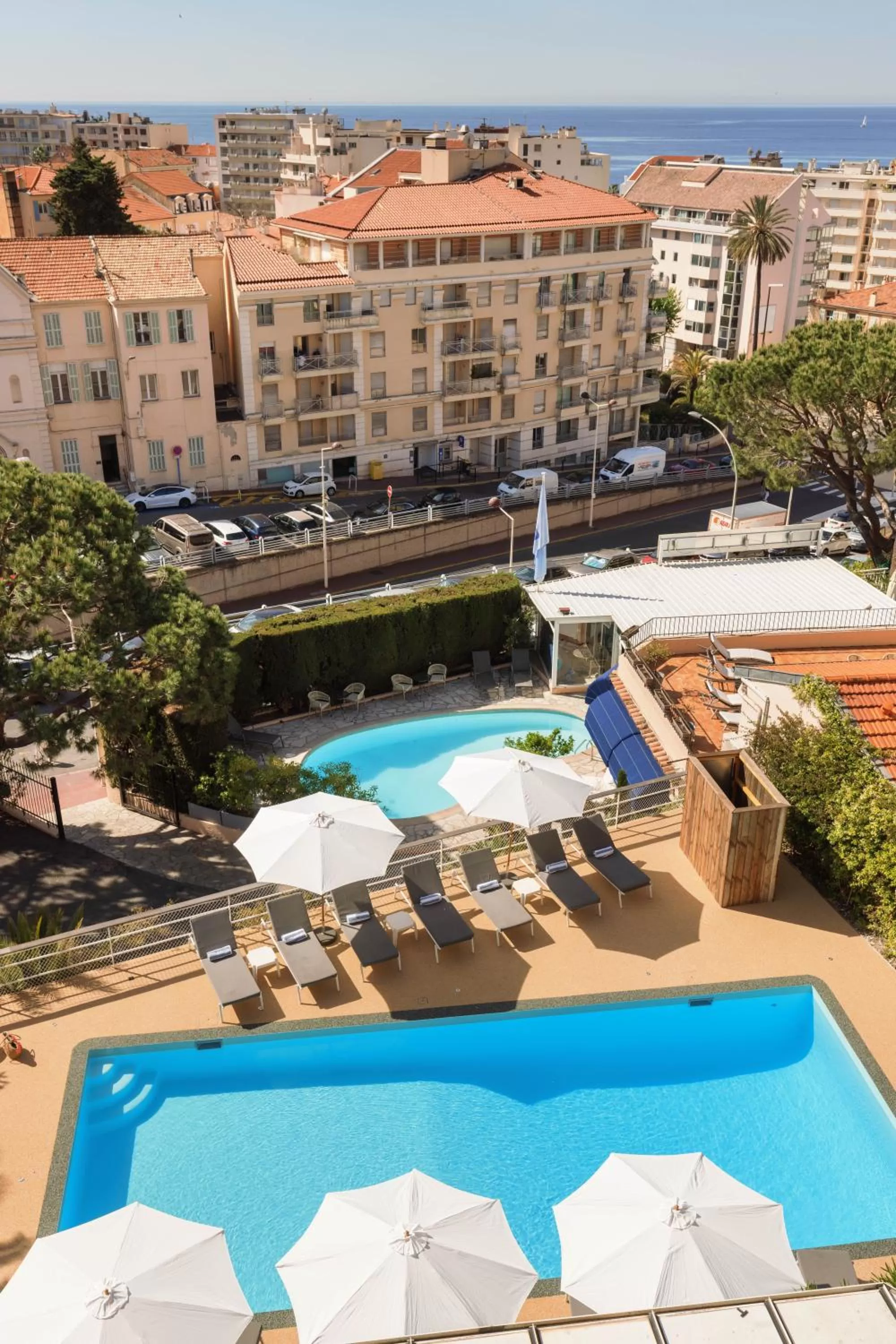 City view in Best Western Hôtel des Orangers Cannes
